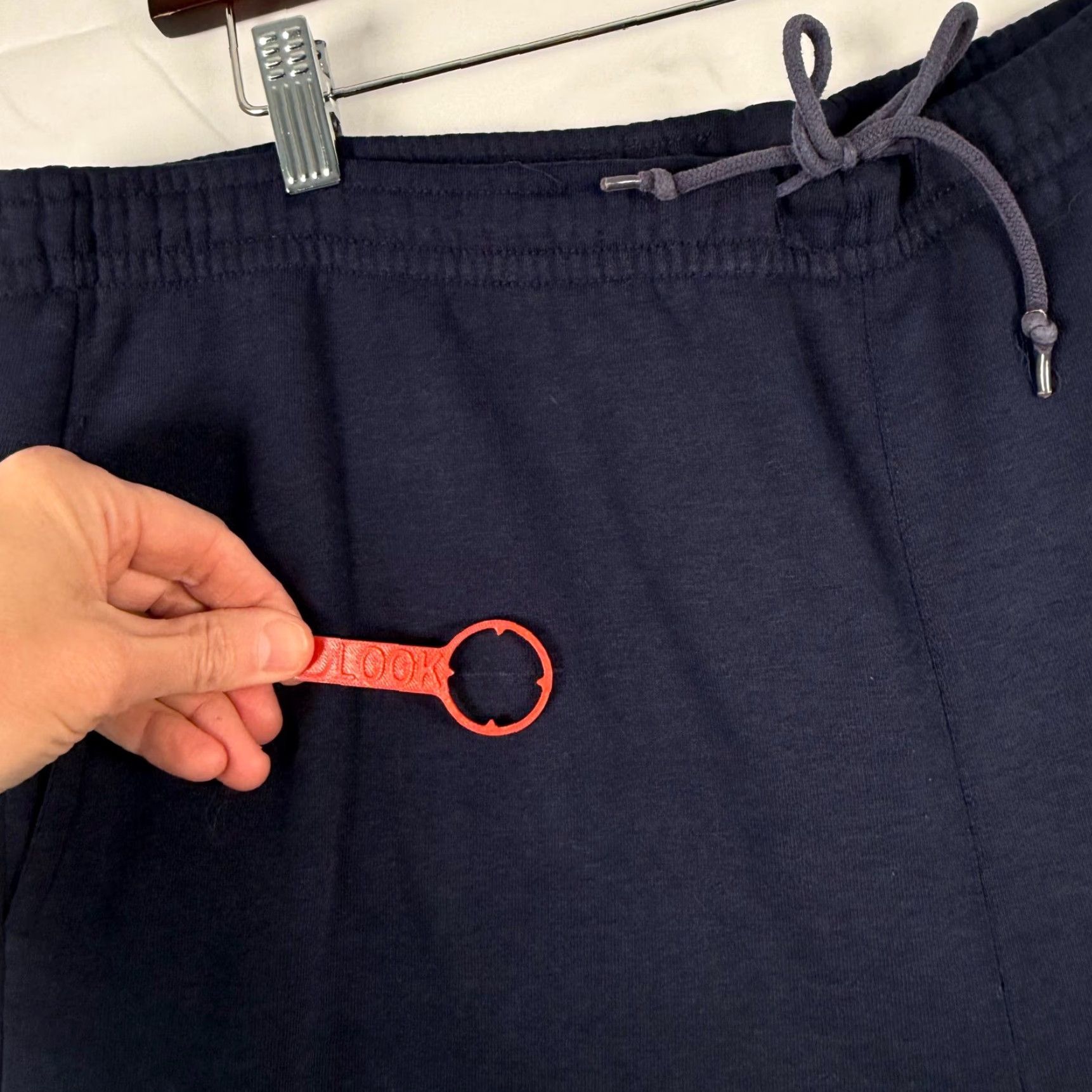 Gap Gap Mens XL Sweat Shorts Navy Blue Eight-Oar Crew Assoc Graphic Rowing Athletic Shirt? Size US 36 / EU 52 - 6 Thumbnail