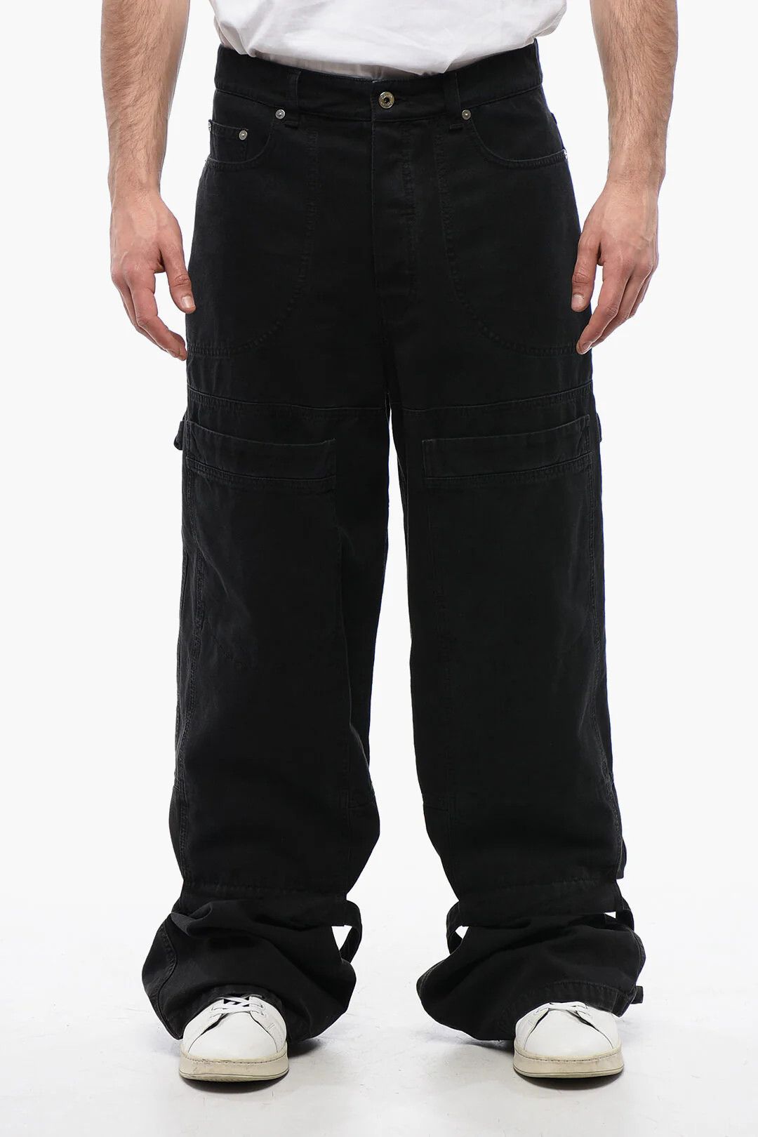 Off-White og1mm0526 Cargo Jeans in Black Size US 33 - 1 Thumbnail