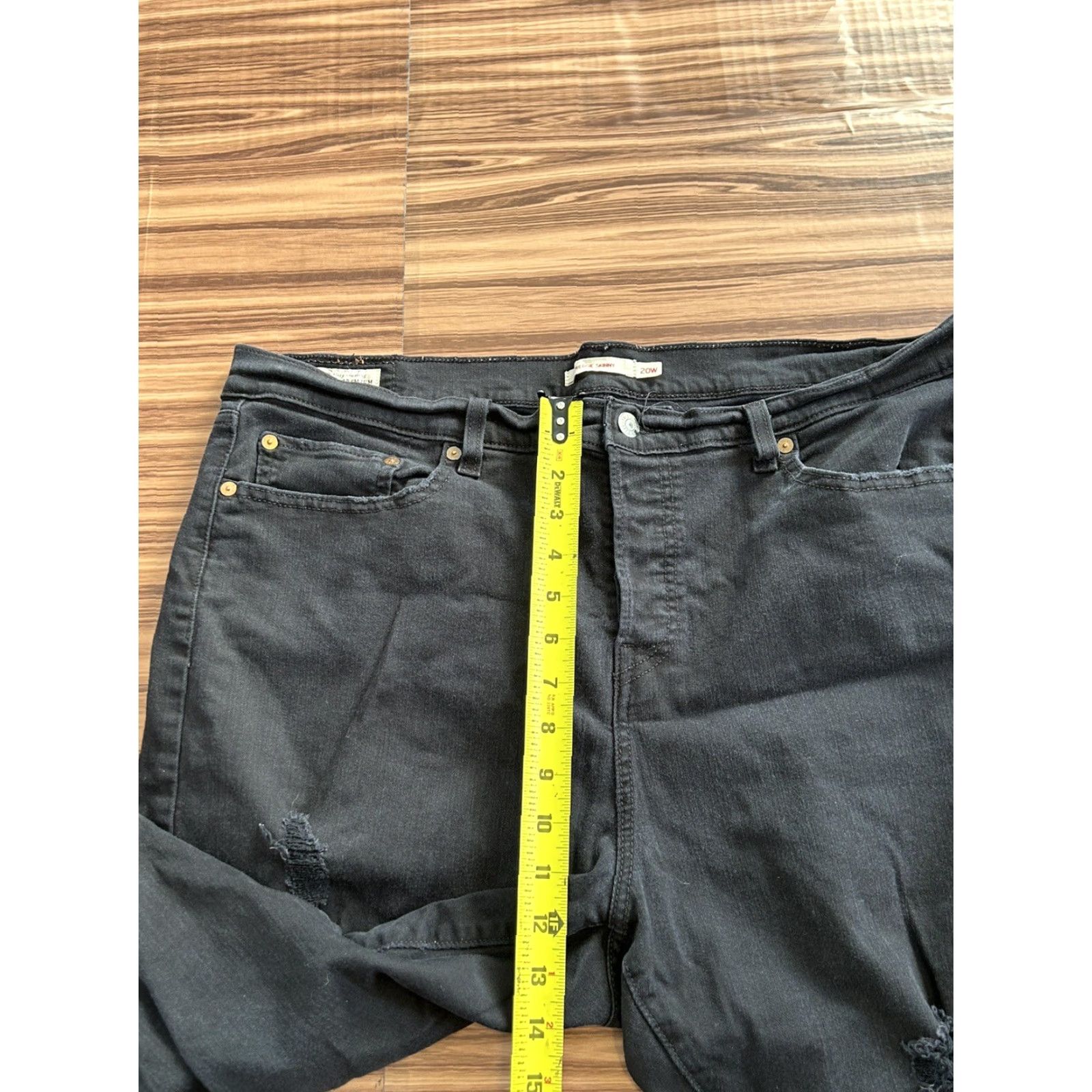 Levi's VINTAGE Levi's 501 Wedgie Skinny Jeans Womens Black Distressed size 20 W Size 42" / US 20 - 4 Thumbnail
