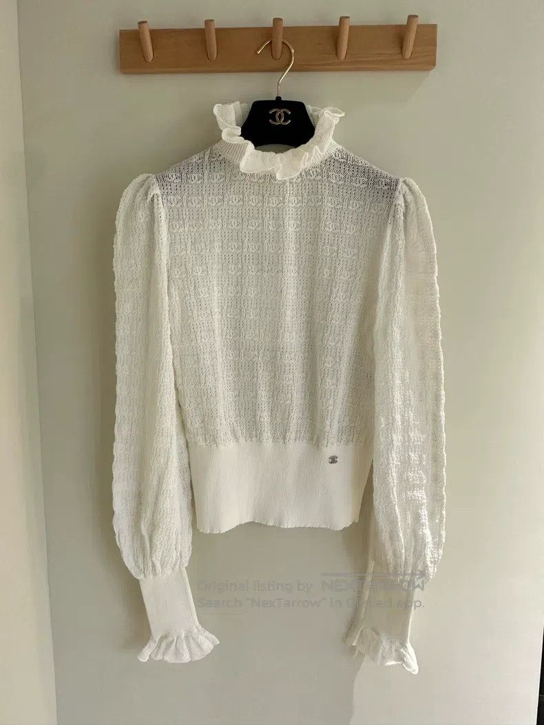 Chanel Chanel 22B ruffled logo knitwear sweater Size XXS / US 00 / IT 34 - 1 Thumbnail