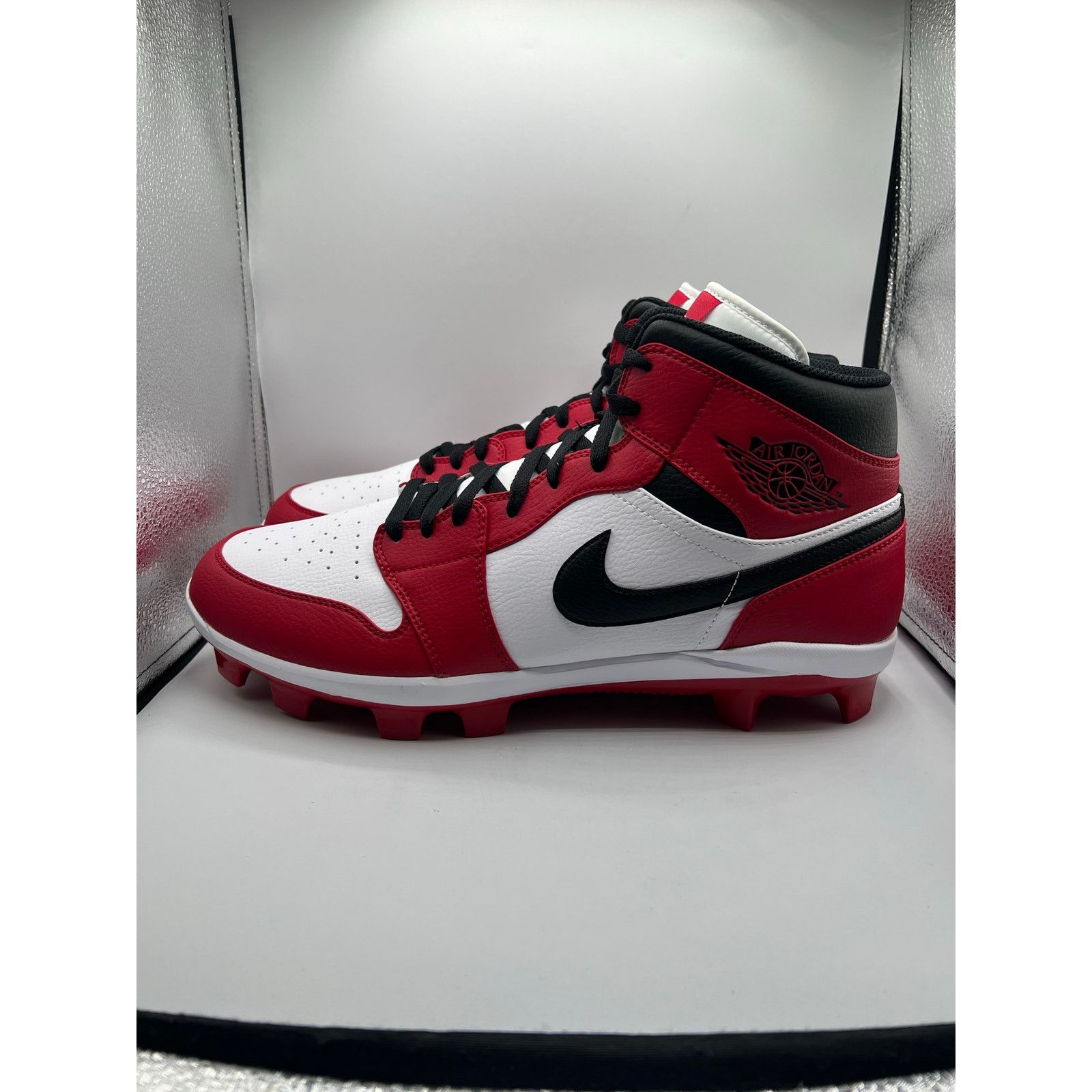 Jordan Brand Air Jordan 1 Retro MCS “Chicago” size 15 men’s Size US 15 / EU 48 - 1 Thumbnail