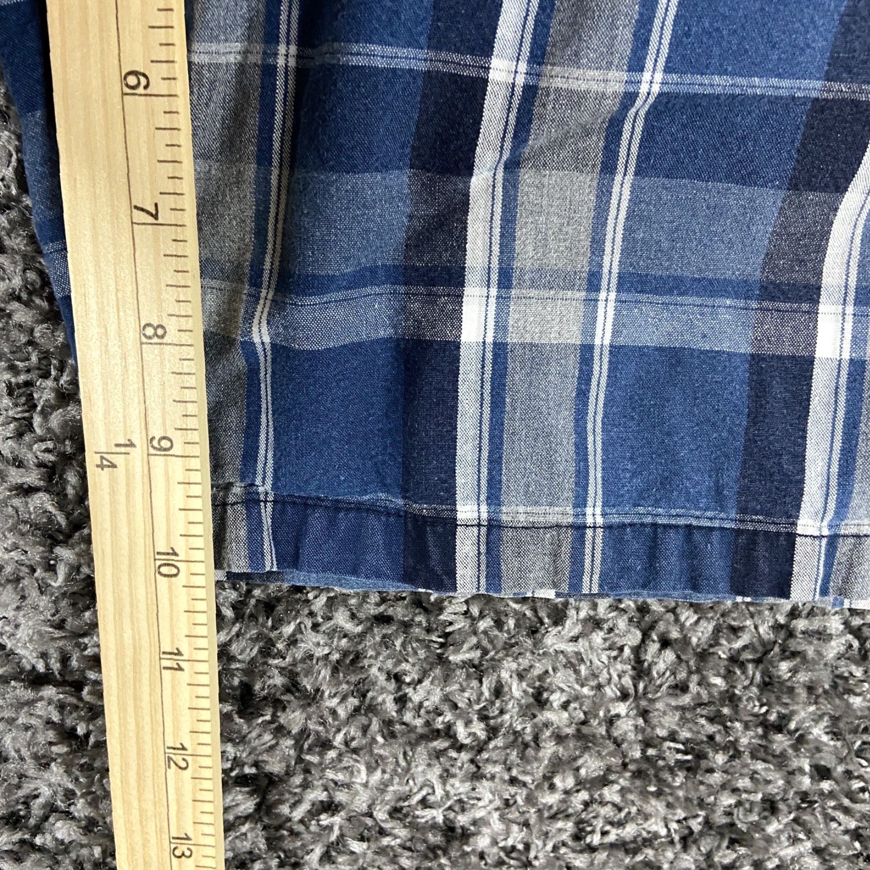 Banana Republic Banana Republic Shorts 35 Blue Plaid Chino Mens Size US 35 - 7 Thumbnail