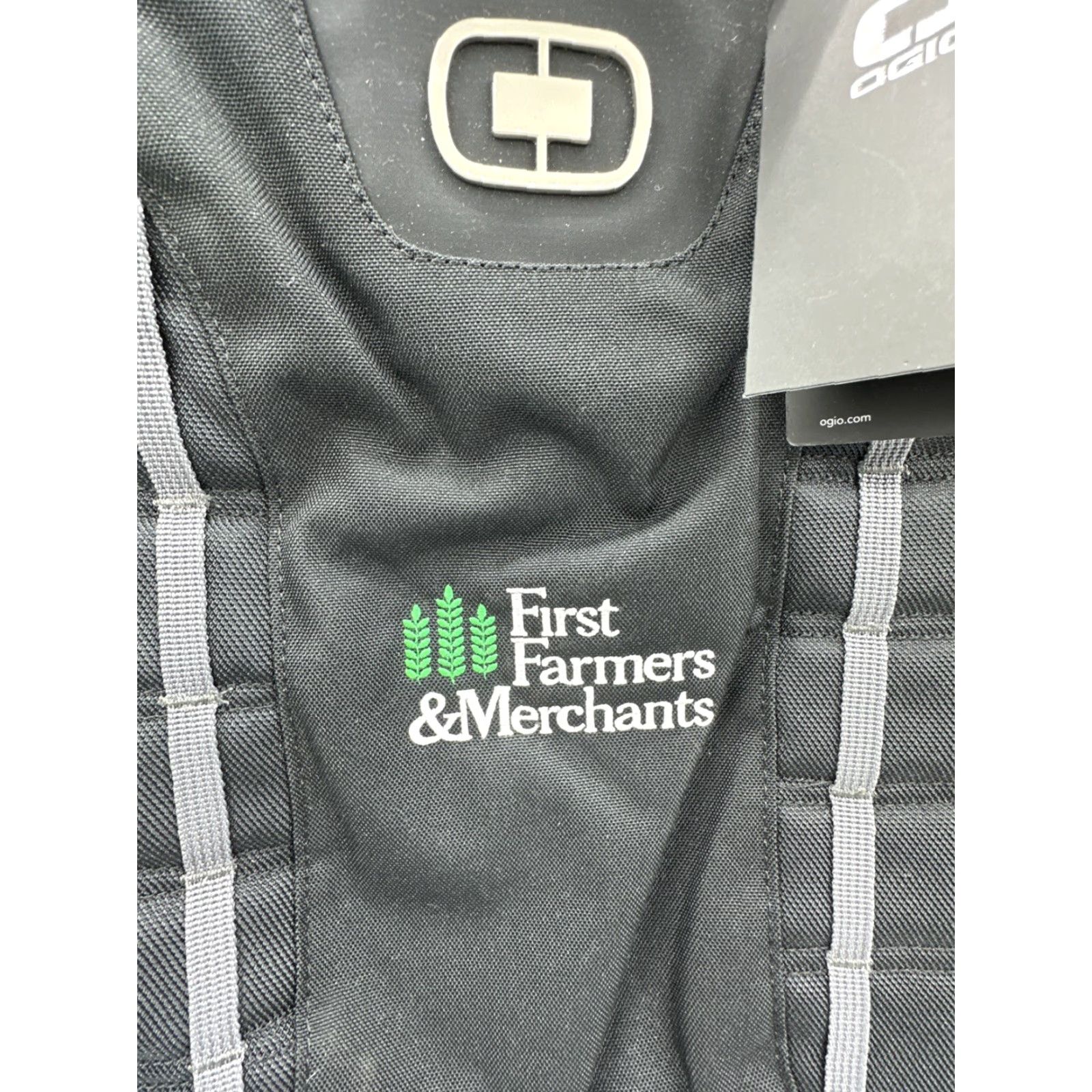 Vintage OGIO Backpack Men NWT Laptop Sleeve/Protection Pockets School Outdoor Black Polyester Nylon/Canvas Fabric OGIO Size ONE SIZE - 4 Thumbnail