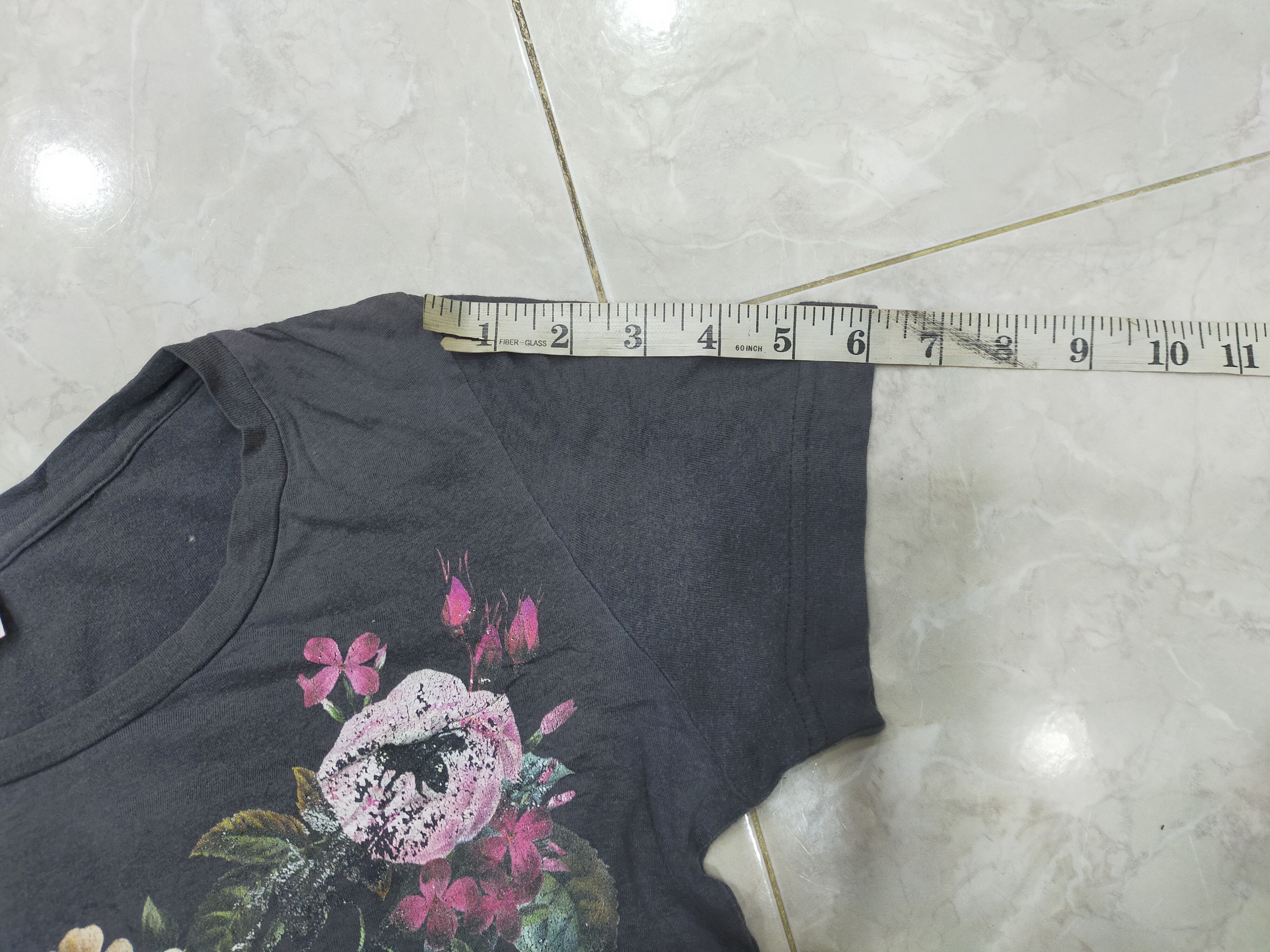 Designer × Vintage × Vivienne Westwood Vintage Vivienne Westwood Distressed Tee Size S / US 4 / IT 40 - 12 Thumbnail