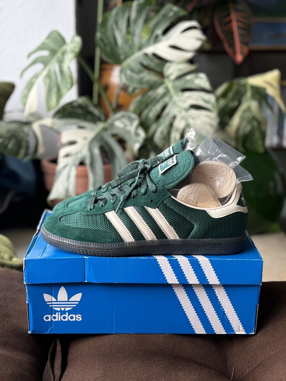 Adidas samba long tongue online