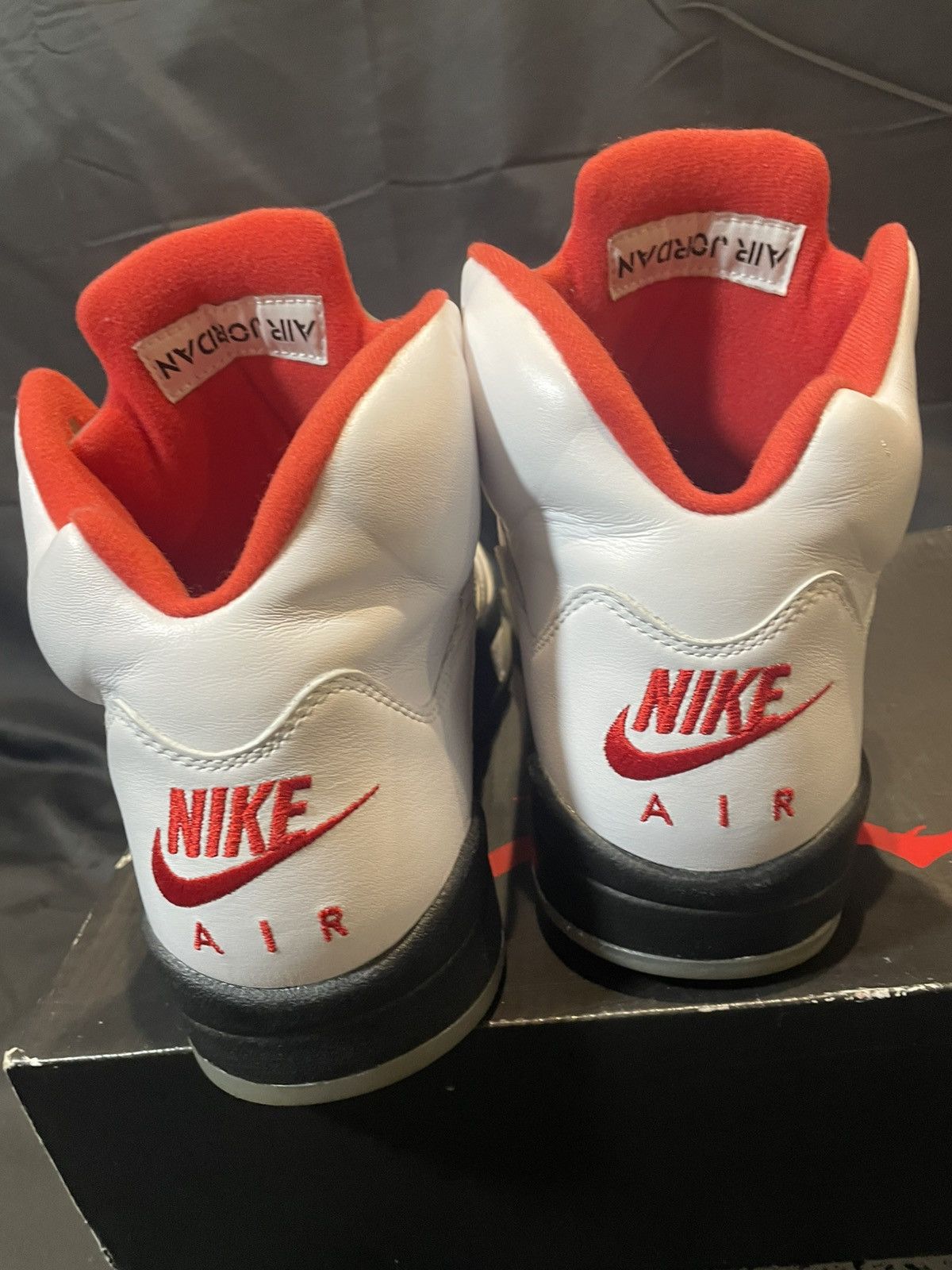 Jordan Brand × Nike Jordan 5 fire red 2020 Size US 9 / EU 42 - 5 Thumbnail