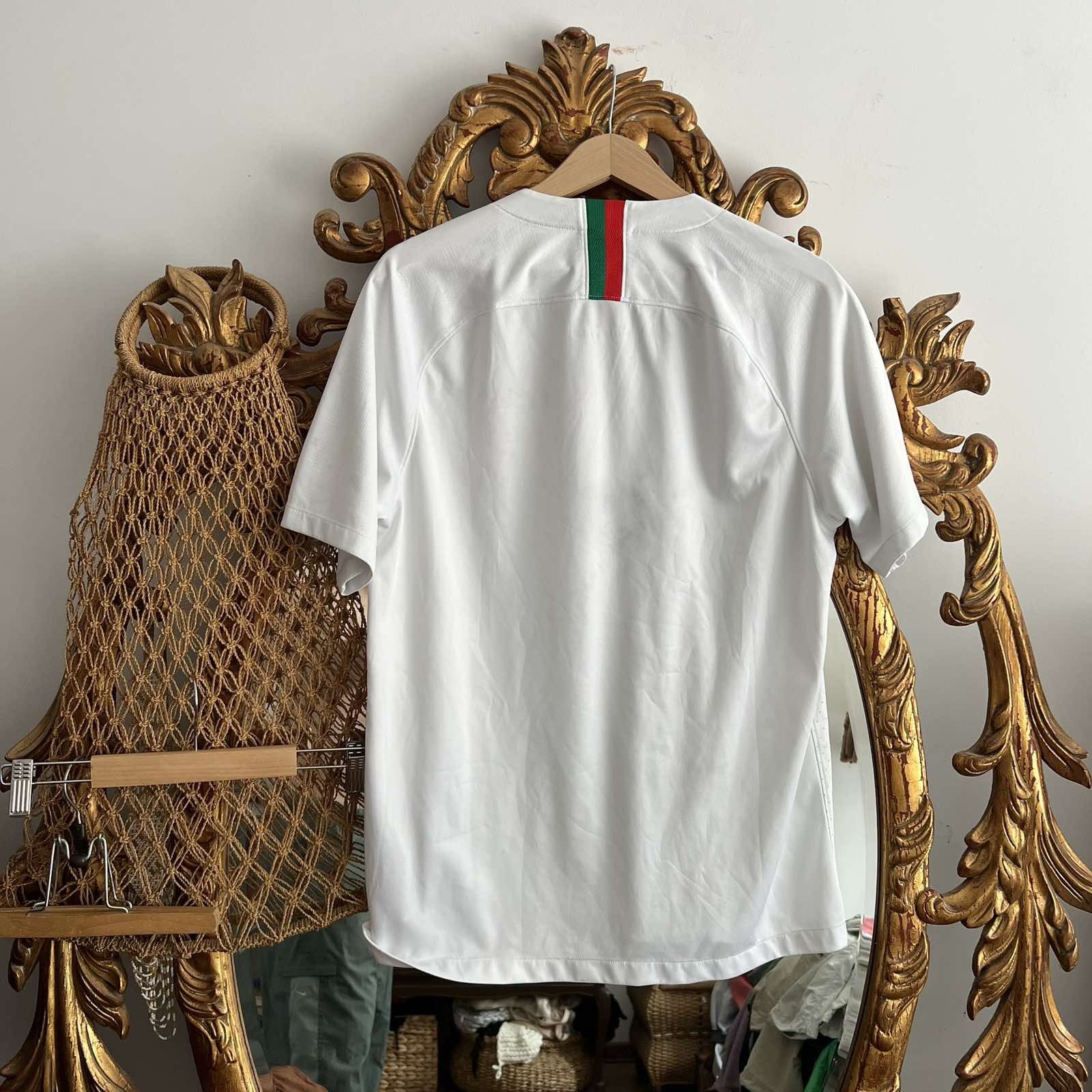 Other Vintage Nike Embroidered Swoosh Portugal Soccer Jersey Size US L / EU 52-54 / 3 - 2 Thumbnail