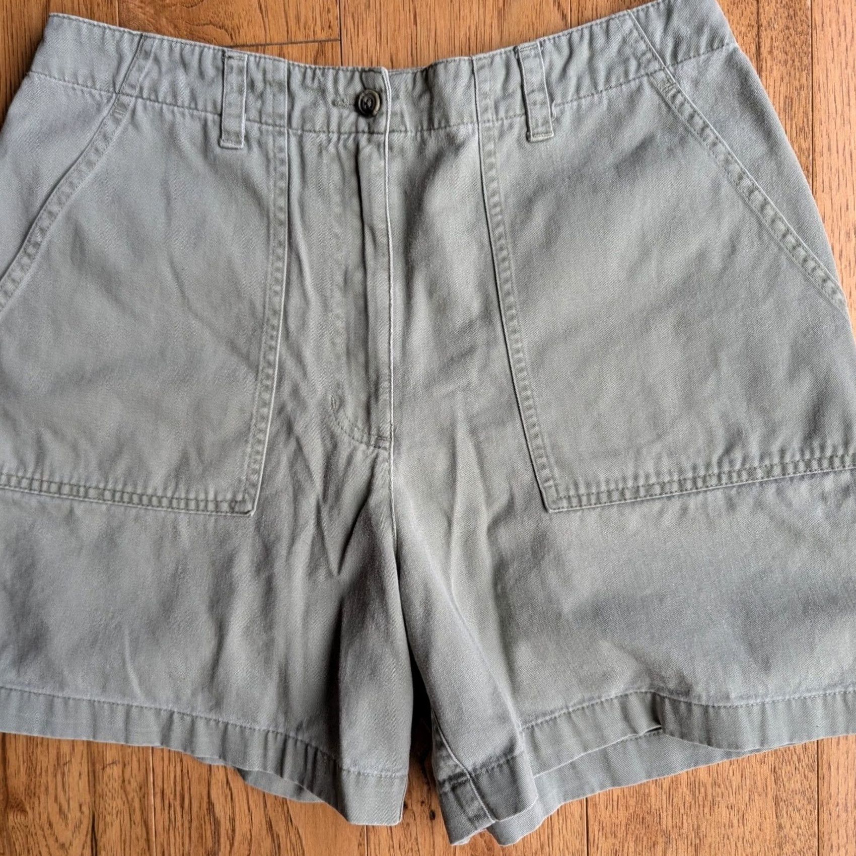 Jones New York VINTAGE Sage Green Utility Shorts Cotton Twill Womens Sz 8 High Rise 5-Pocket Button Zip Casual Workwear Cargo Summer 100% Cotton Jersey? Size 26" / US 2 / IT 38 - 2 Thumbnail