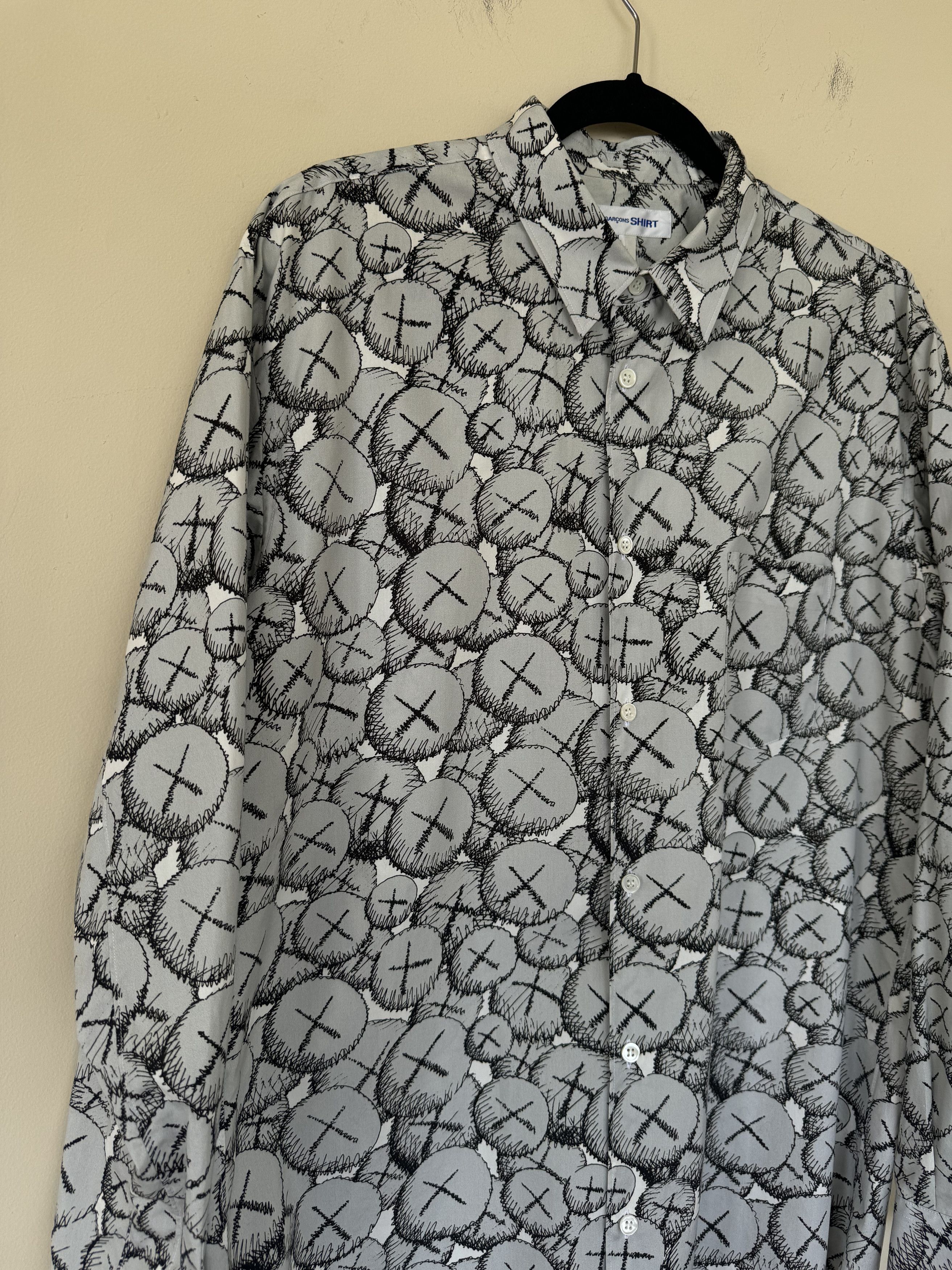 Comme des Garcons SHIRT × Kaws Comme des Garcons Shirt x Kaws Button Up Size US XL / EU 56 / 4 - 10 Thumbnail