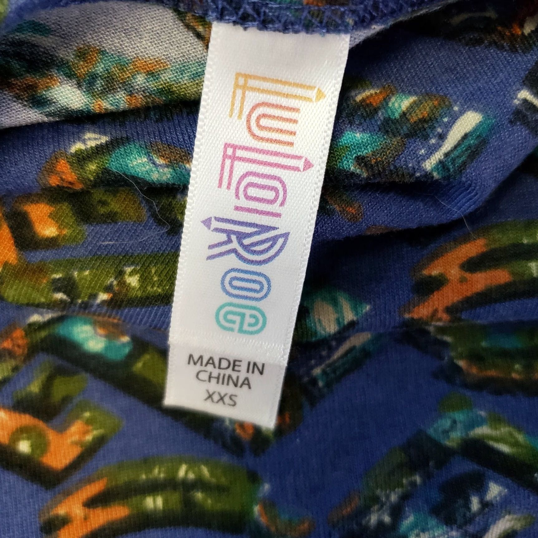 Vintage LuLaRoe Shirt Womens Perfect T 2XS Blue Green Short Sleeve Round Neck Casual 2XS Womens LuLaRoe Shirt 90s? Size 24" / US 00 / IT 34 - 4 Thumbnail