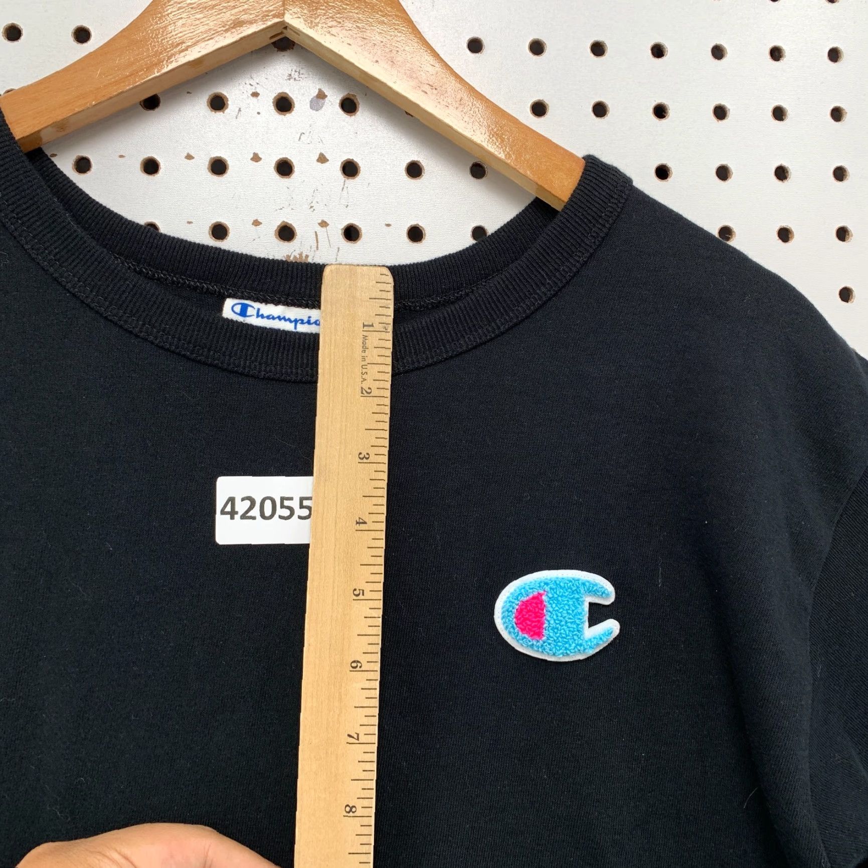 Champion VINTAGE Champion Cropped Shirt Womens Small Black Neon Blue Logo Patch Casual Summer 90s Womens Size S / US 4 / IT 40 - 6 Thumbnail
