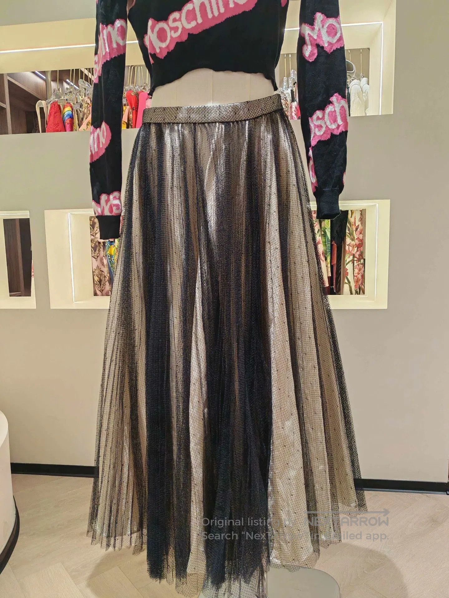 Philosophy di Lorenzo Serafini Philosophy di Lorenzo Serafini Tulle Skirt. Size 39" - 1 Thumbnail