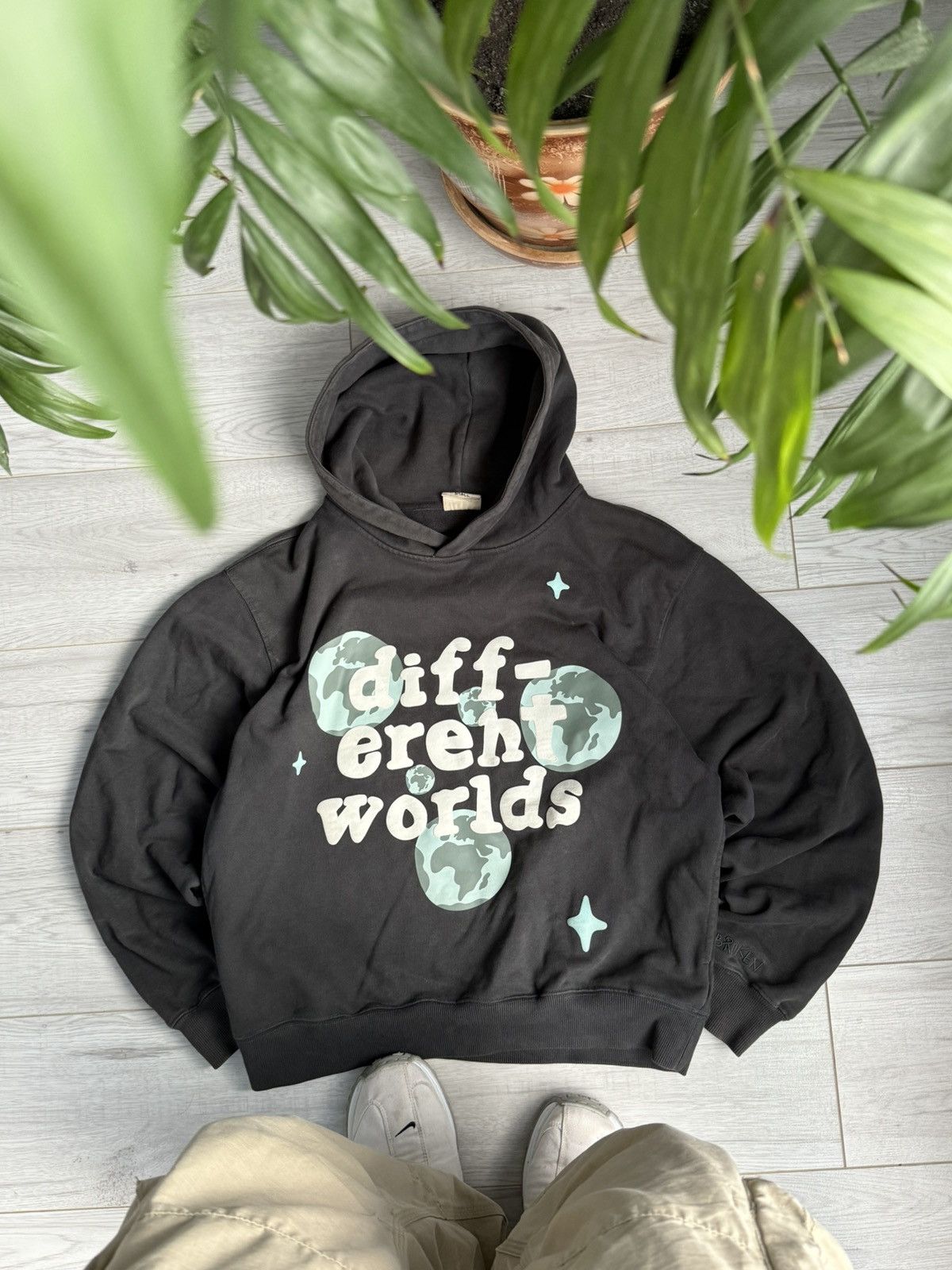 Broken Planet Boroken Planet Drift Event Worlds of Oversized Hoodie Size US S / EU 44-46 / 1 - 1 Thumbnail
