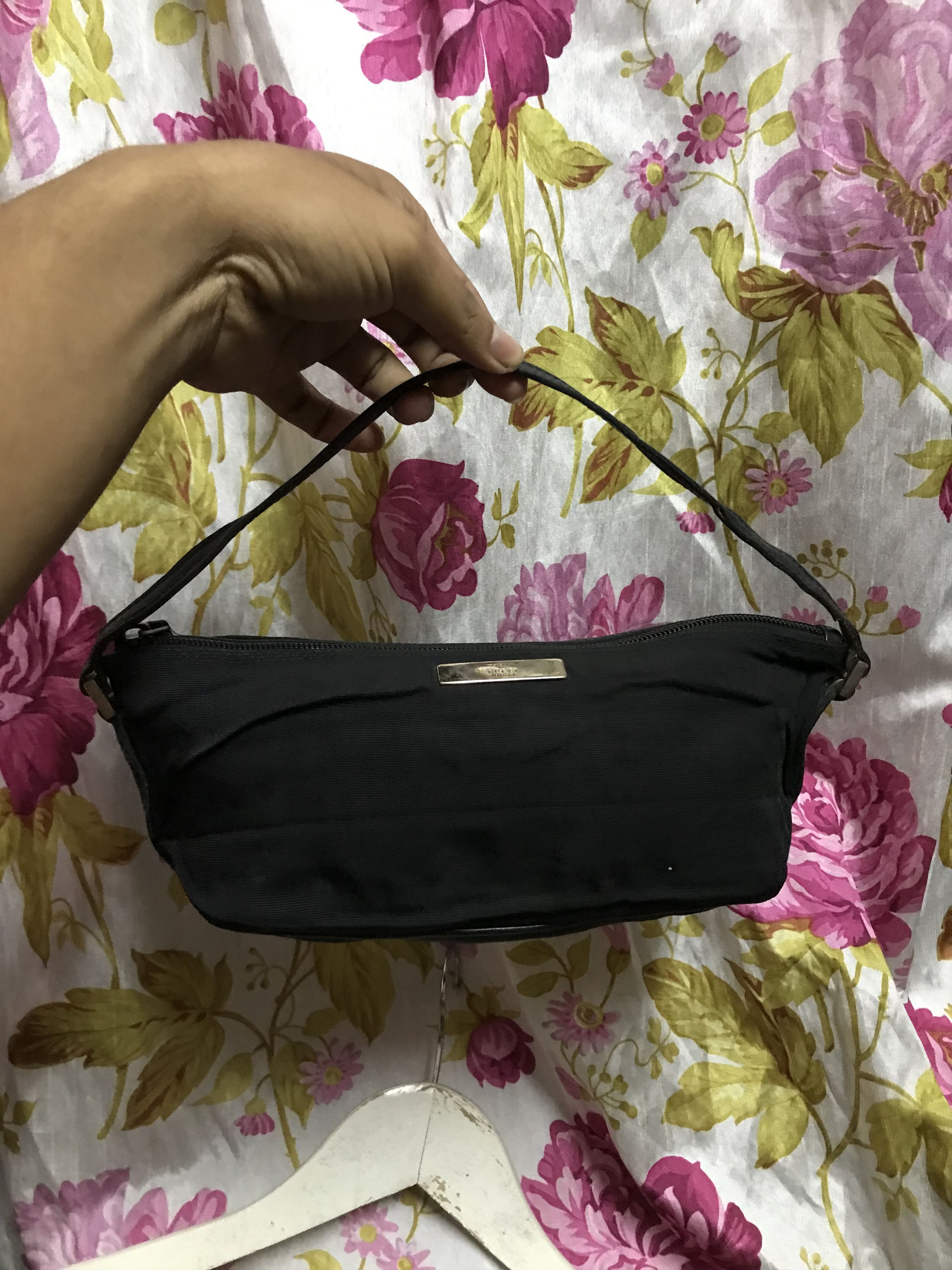 Gucci × Vintage Authentic Black Gucci Ponchete Bag Size ONE SIZE - 1 Thumbnail