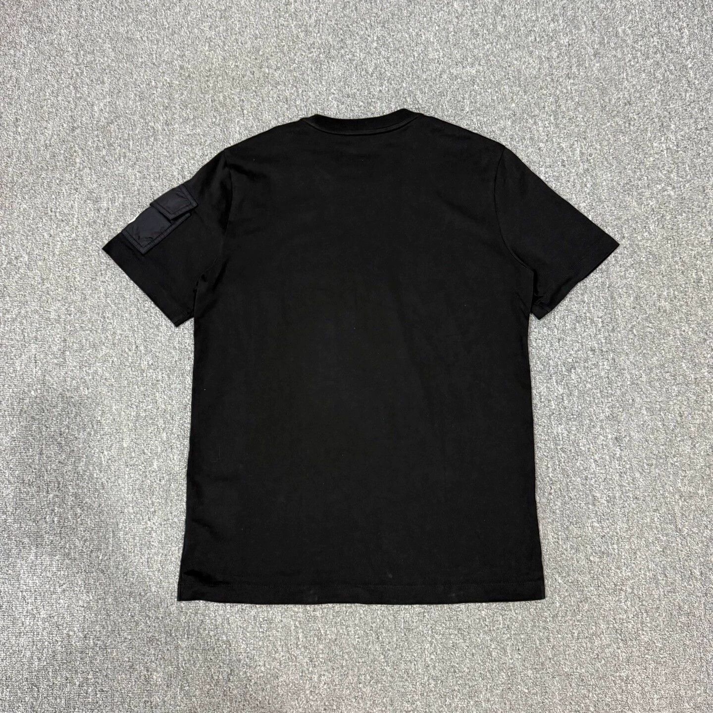 Moncler Moncler Black Logo Short-Sleeve T-Shirt L Size US L / EU 52-54 / 3 - 2 Thumbnail