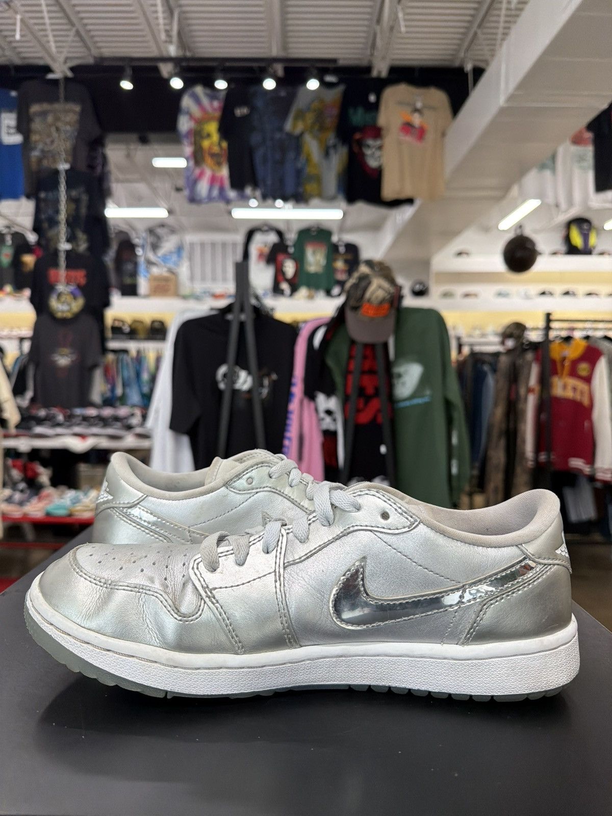 Jordan Brand Jordan 1 Low Golf Gift Giving Pack Size 8.5 (2023) Size US 8.5 / EU 41-42 - 4 Thumbnail
