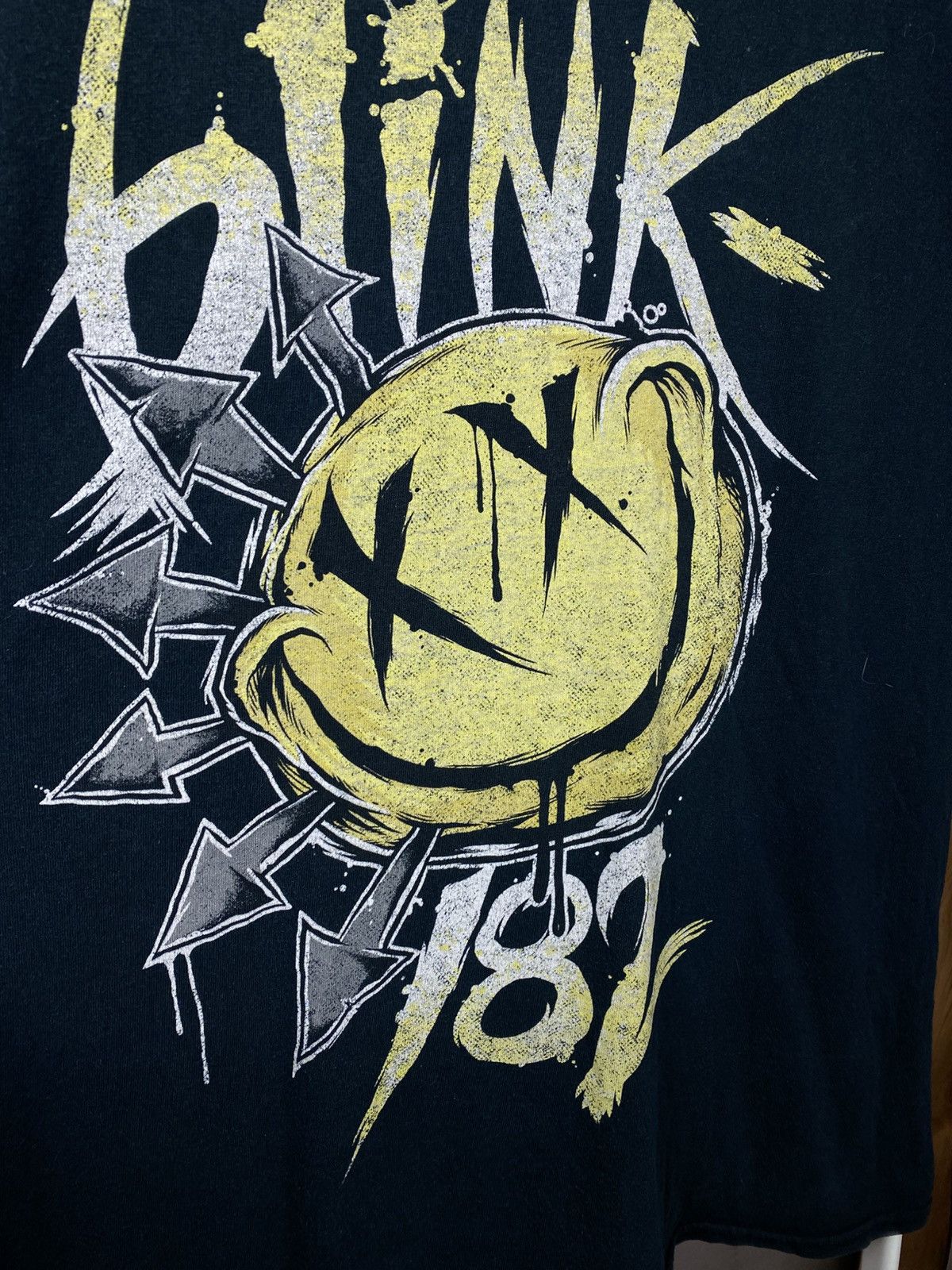 Band Tees 😊Vintage T-Shirt Blink 182 Punk Rock Band VTG Tee😊 Size US L / EU 52-54 / 3 - 6 Thumbnail