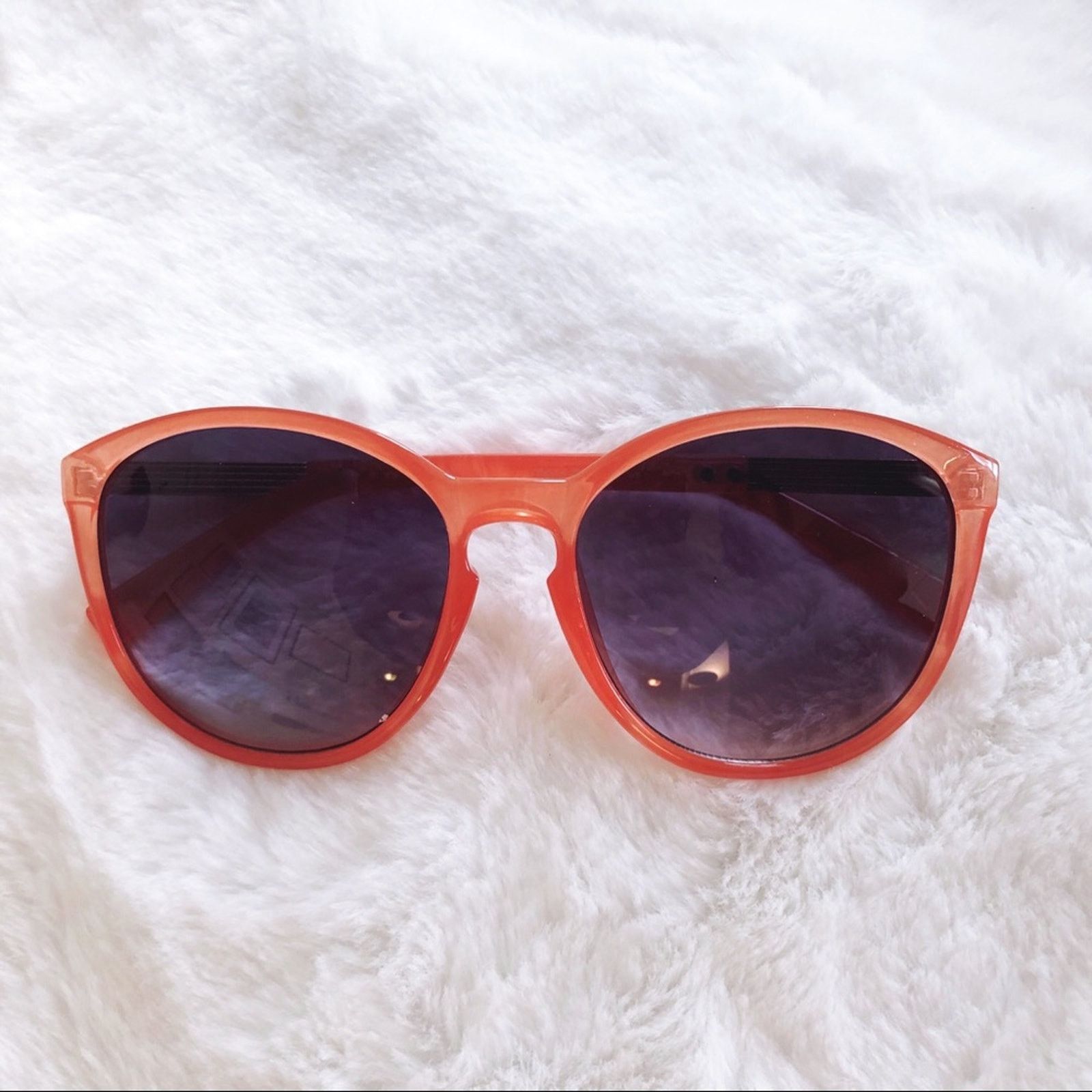 Other Celia Red Cat Eye Full Rim Sunglasses Size ONE SIZE - 1 Thumbnail