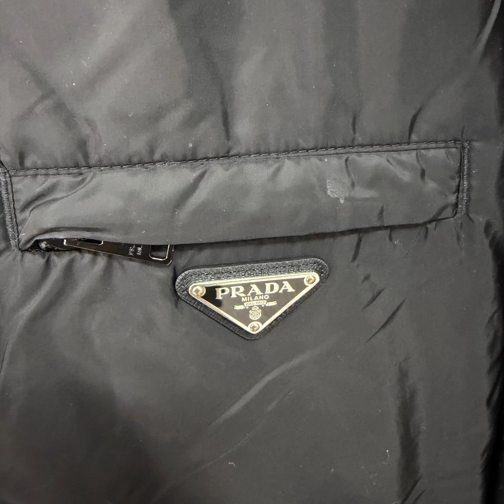 Prada PRADA Men's Solid Removable Hood Zip Longsleeve Jkt Black 50 Size US M / EU 48-50 / 2 - 5 Thumbnail