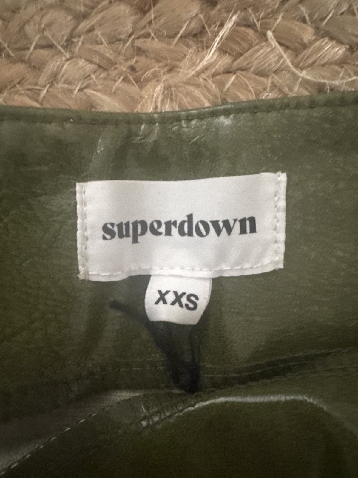 superdown ETHEL FAUX LEATHER MINI SKIRT IN OLIVE Size 25" / US 0 / IT 36 - 2 Thumbnail