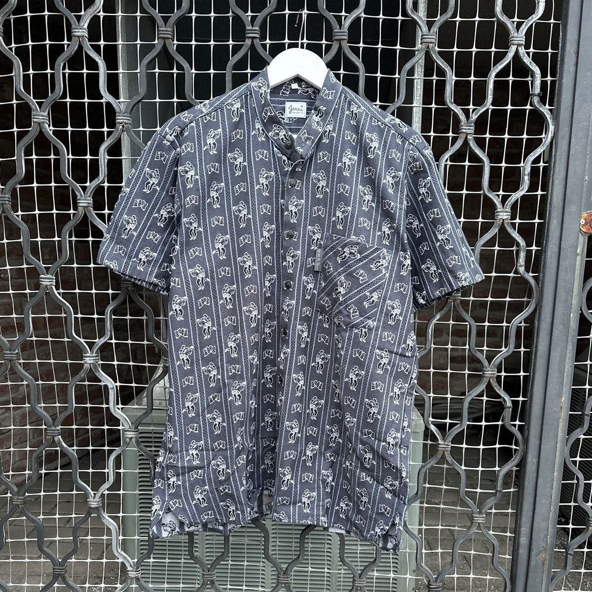 Vintage Vintage 90s Jenni Hand Made Hawaiian shirt Wrestling y2k og Size US M / EU 48-50 / 2 - 1 Thumbnail