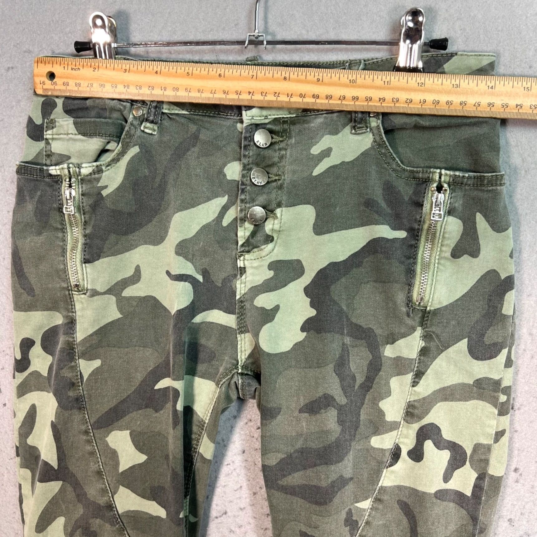 Vintage VINTAGE Elan Women's Skinny Camo Jeans Size Medium Cotton Blend Zipper Pocket Green 2000s Size 32" / US 10 / IT 46 - 5 Thumbnail