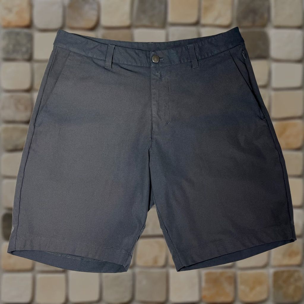 Lululemon Lululemon Men's Commission Classic-Fit Shorts 9" 32 Gray Flat Front Pockets City Outdoor Summer 9" Inseam Mens Size US 32 / EU 48 - 1 Thumbnail