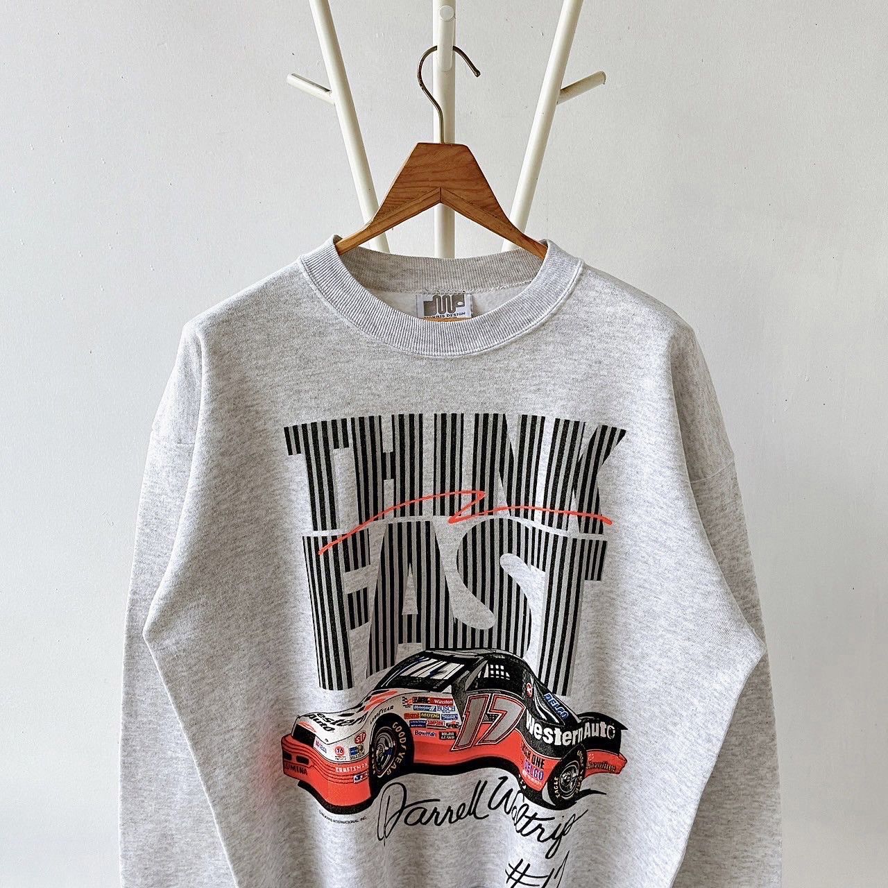 Vintage 90s Darrell Waltrip NASCAR racings sweatshirt/ XL Size US XL / EU 56 / 4 - 3 Thumbnail