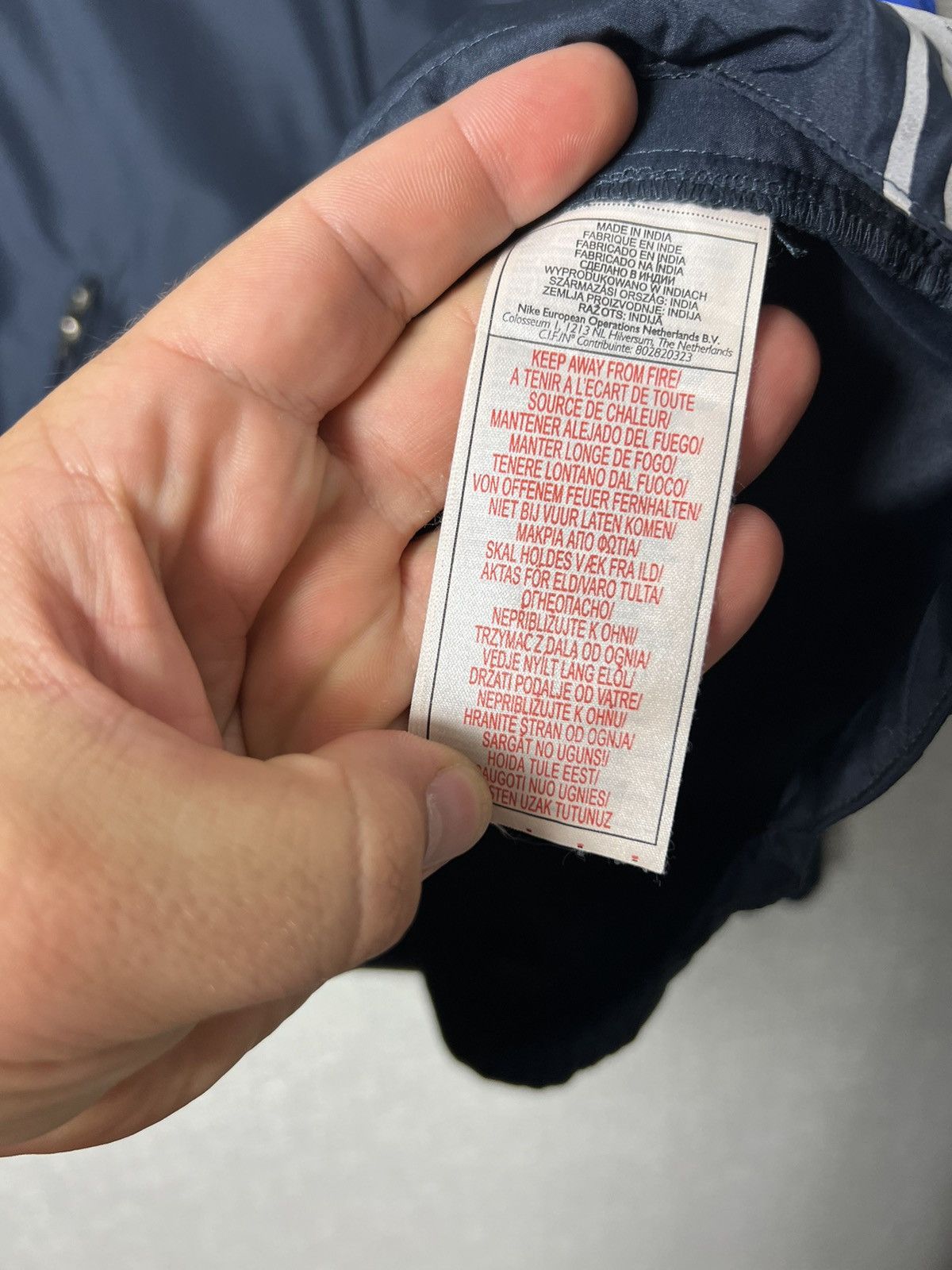 Nike Vintage Nike Swoosh Nylon Windbreaker Track Jacket Drill Size US L / EU 52-54 / 3 - 18 Thumbnail