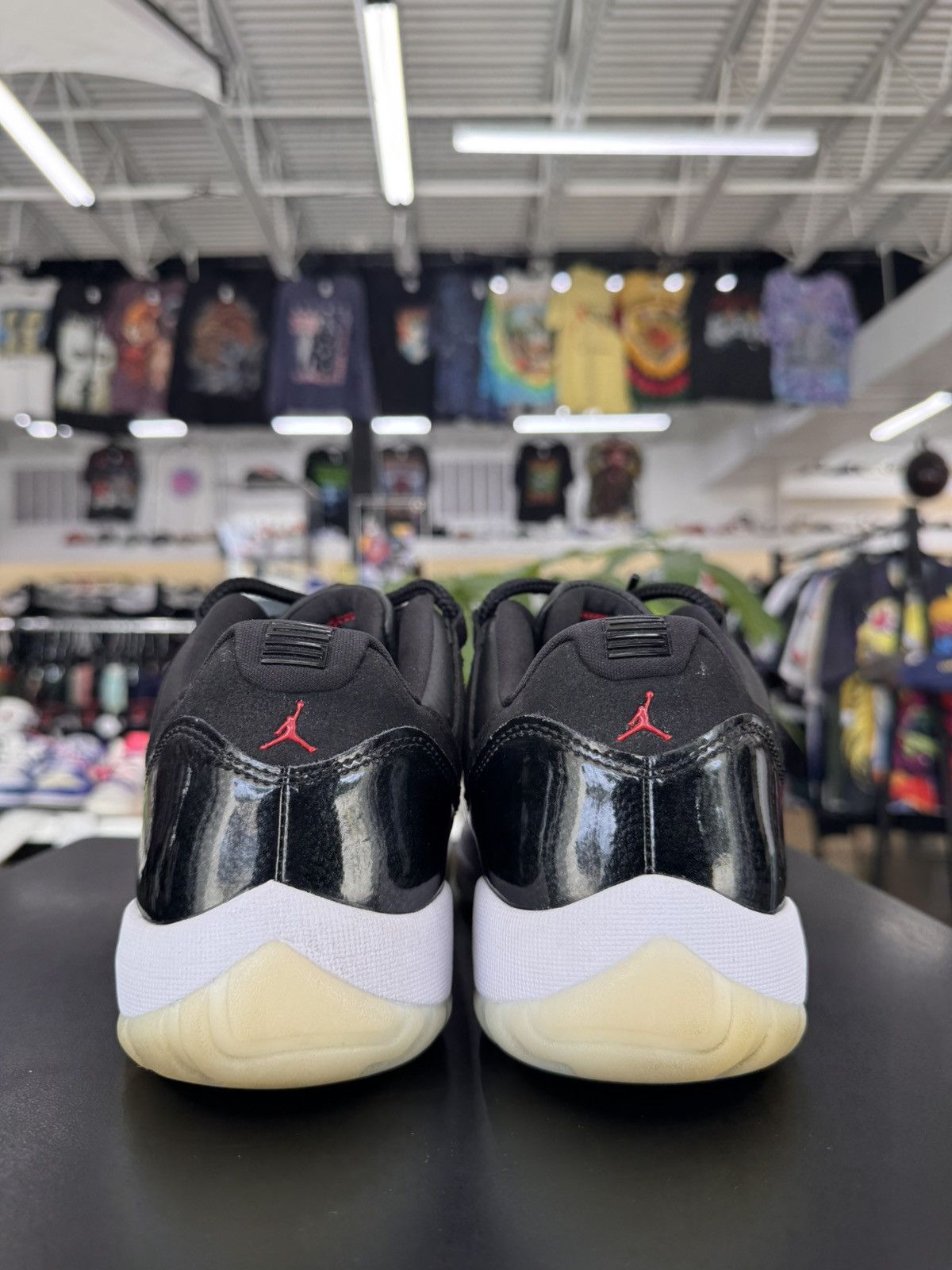 Jordan Brand Air Jordan 11 Low 72-10 Size 11 (2022) Size US 11 / EU 44 - 5 Thumbnail