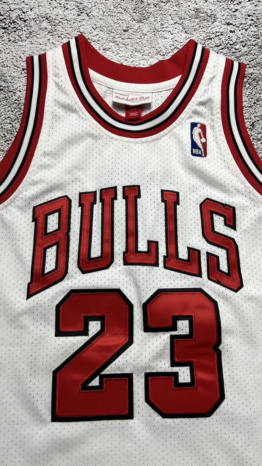Mitchell & Ness Chicago Bulls NBA Michael Jordan youth Mitchell jersey Size US S / EU 44-46 / 1 - 3 Thumbnail