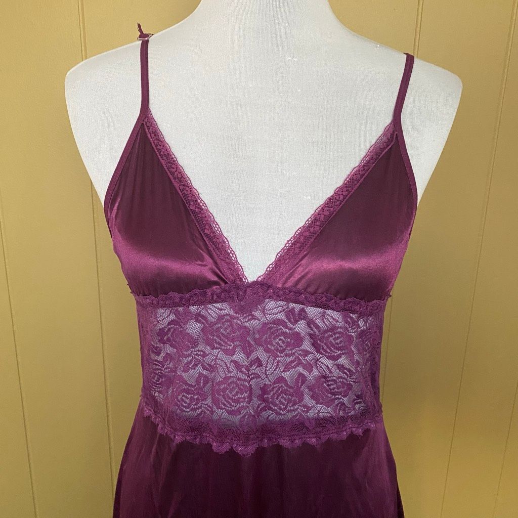 Other Women S adjustable spaghetti strap satin & lace lingerie nig Size ONE SIZE - 2 Thumbnail