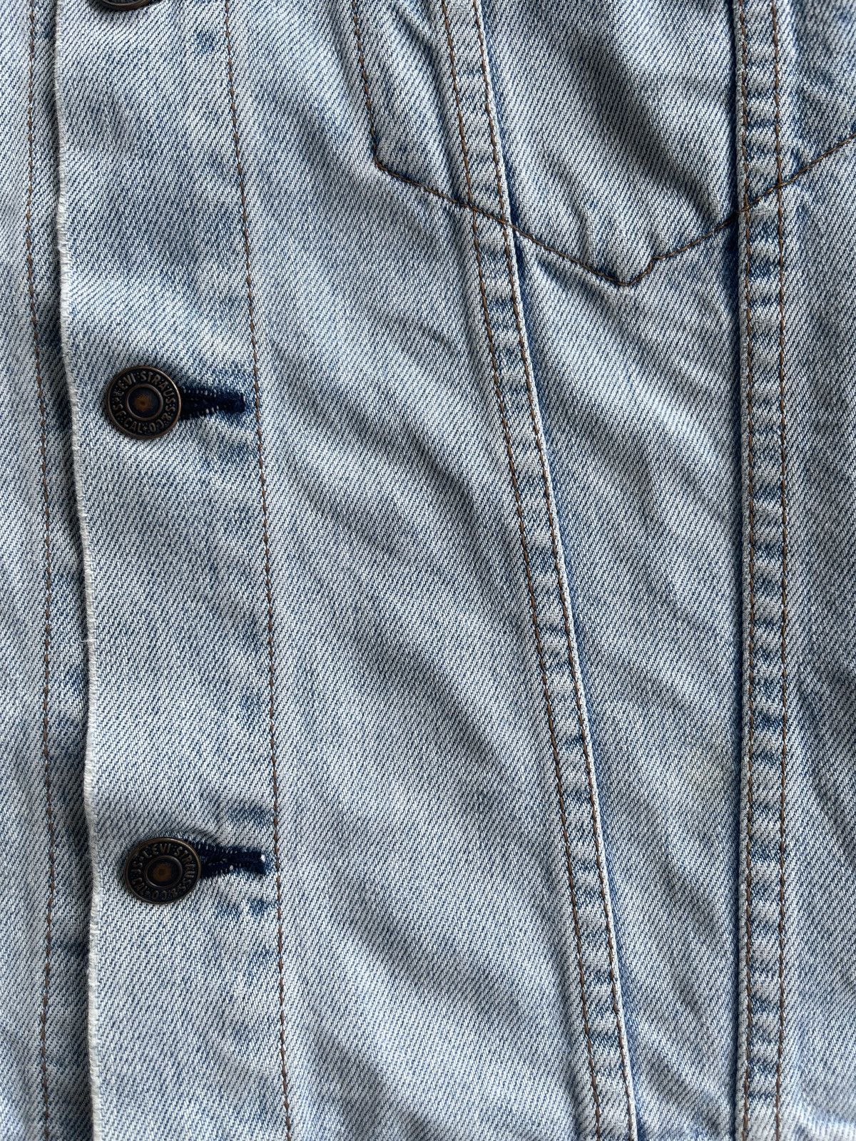 Levi's Vintage Clothing Vintage Levis J02 Distressed Trucker Denim Jacket Size US M / EU 48-50 / 2 - 10 Thumbnail