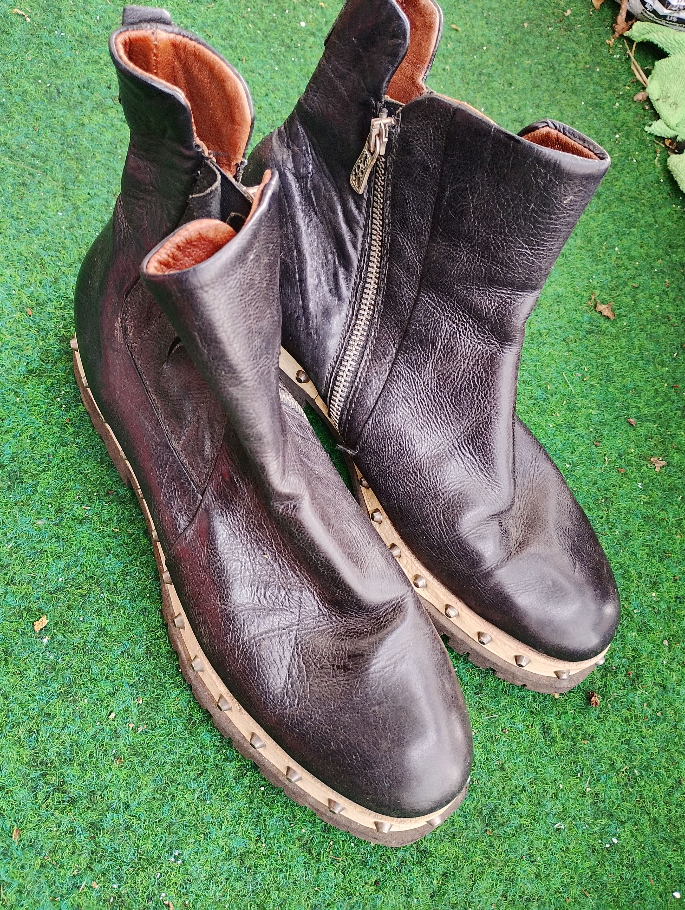 A.S.98 A.S.98 Studded Chelsea Chunky Boots sz 42 Size US 8.5 / EU 41-42 - 2 Thumbnail
