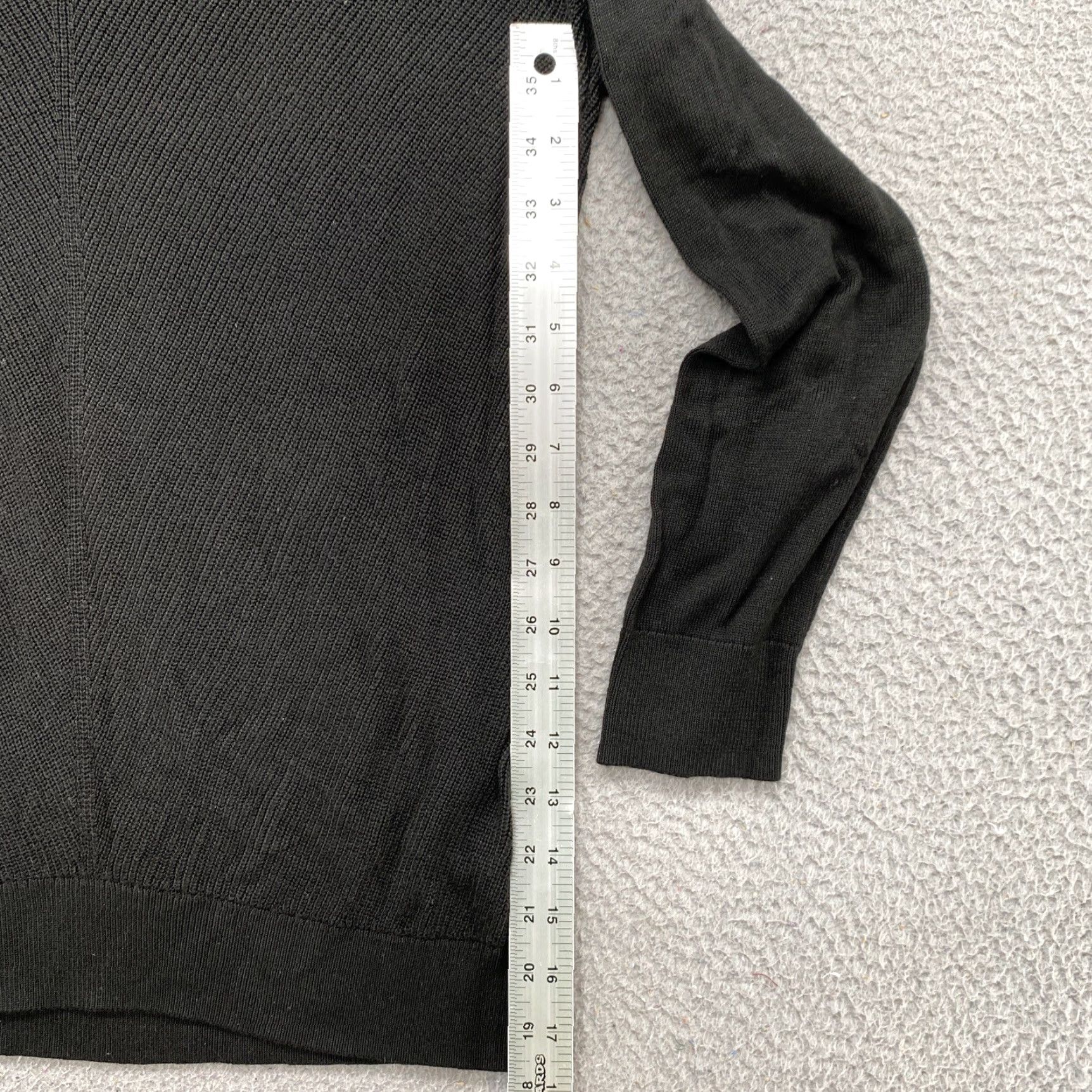 Banana Republic Banana Republic Black Knit Sweater Women’s Small Lightweight Pullover Long Sleeve, Size S, Regular, Knit, Womens, black Size S / US 4 / IT 40 - 5 Thumbnail