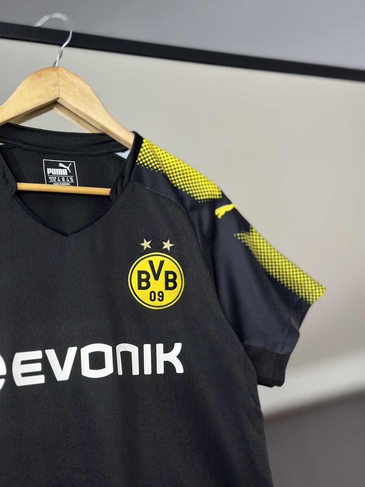 Puma Borussia Dortmund 2017/18 Puma football shirt Jersey soccer Size US XL / EU 56 / 4 - 4 Thumbnail
