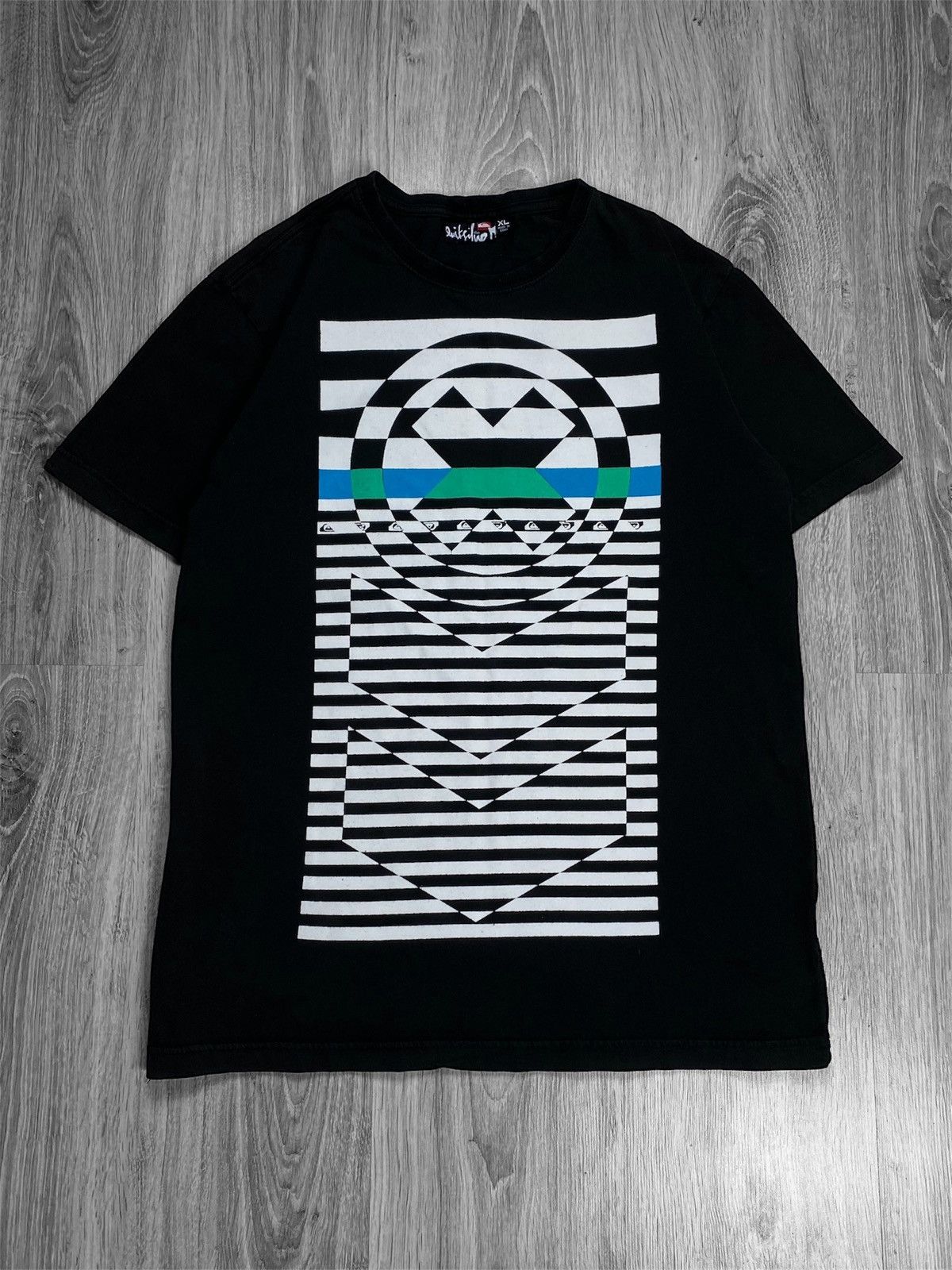 Affliction Vintage Quiksilver Affliction Style Surfing Black T-shirt XL Size US XL / EU 56 / 4 - 1 Thumbnail