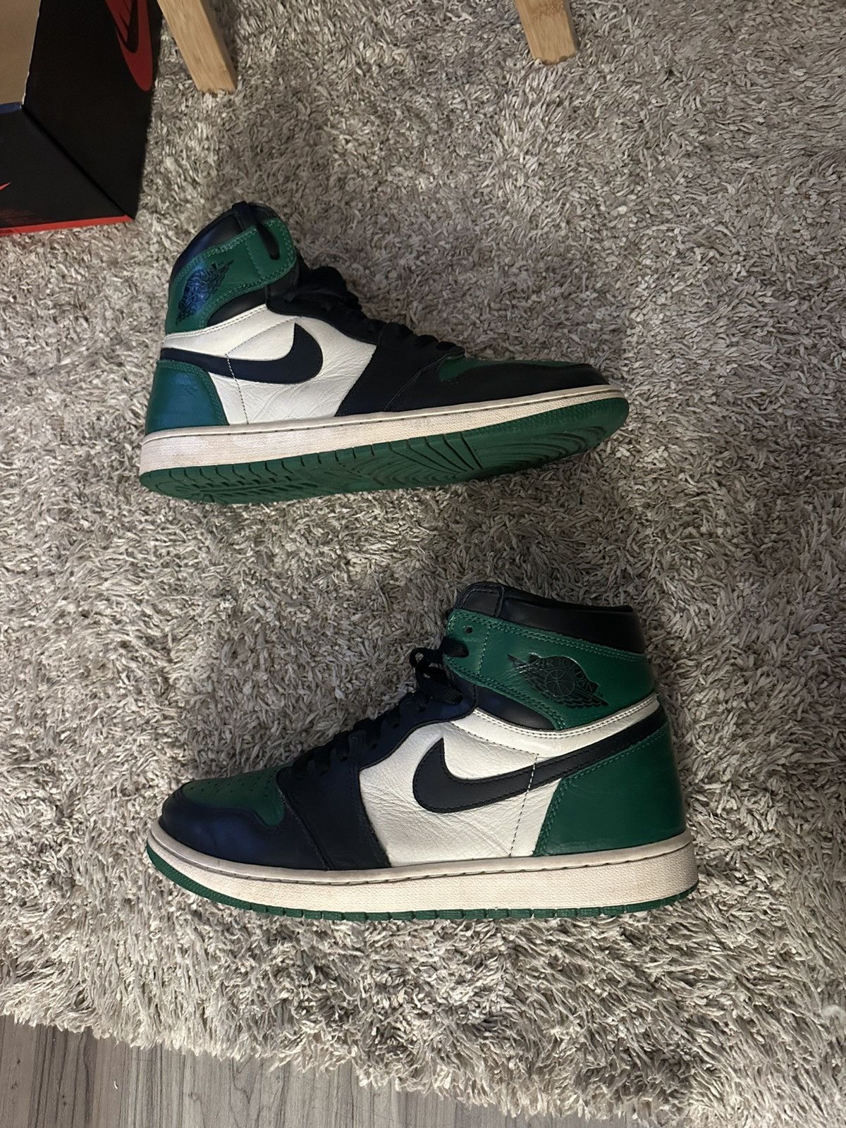 Nike Nike Air Jordan Retro High OG Pine Green Size US 10 / EU 43 - 2 Thumbnail