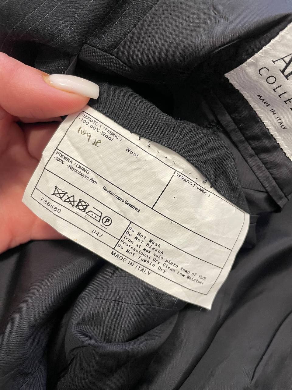 Armani Collezioni Armani Collezioni Executive Line pinstripe blazer Wool Size 38R - 15 Thumbnail