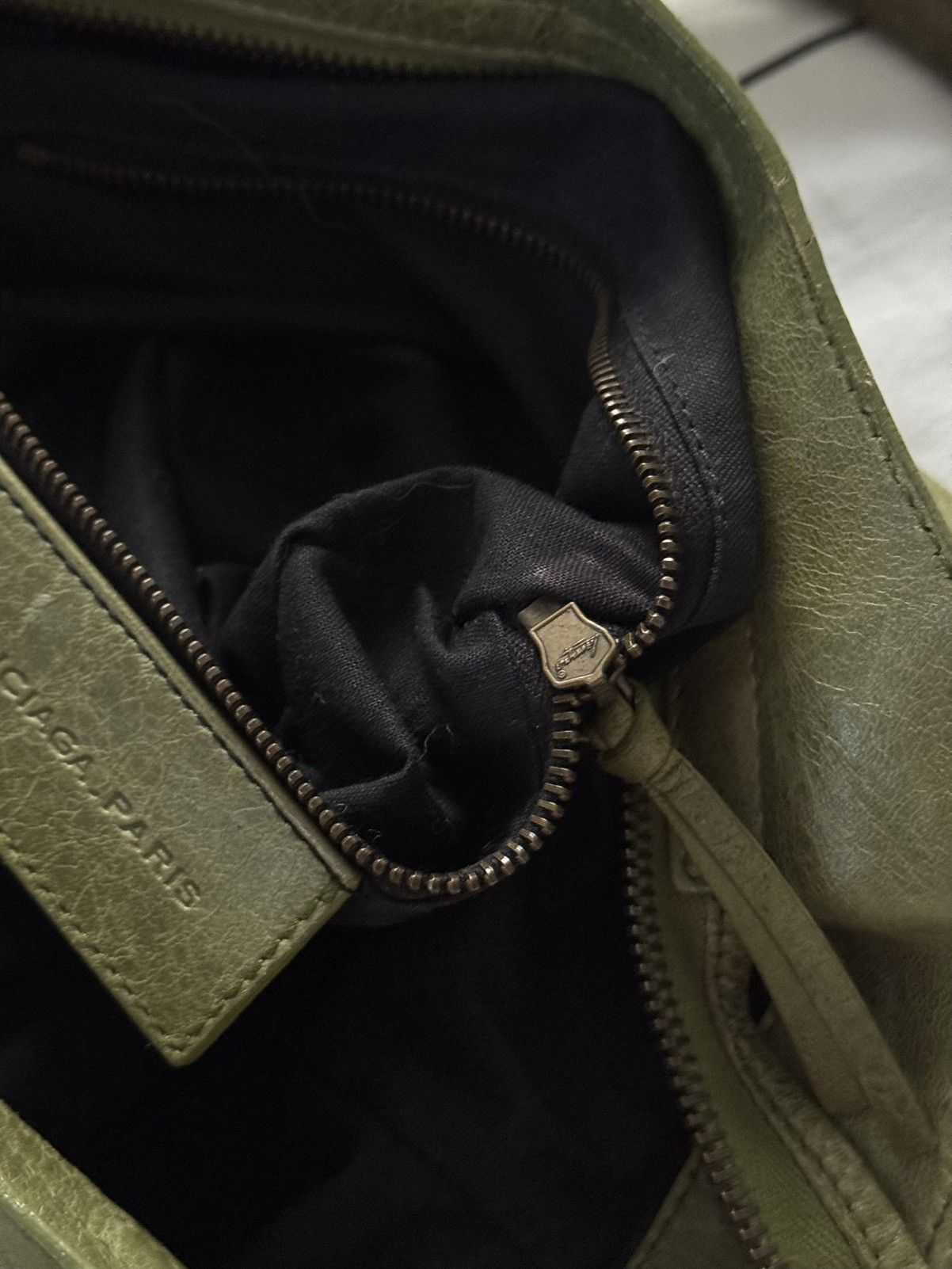 Balenciaga Vintage Balenciaga Lambskin City Bag Leather Handbag Size ONE SIZE - 13 Thumbnail