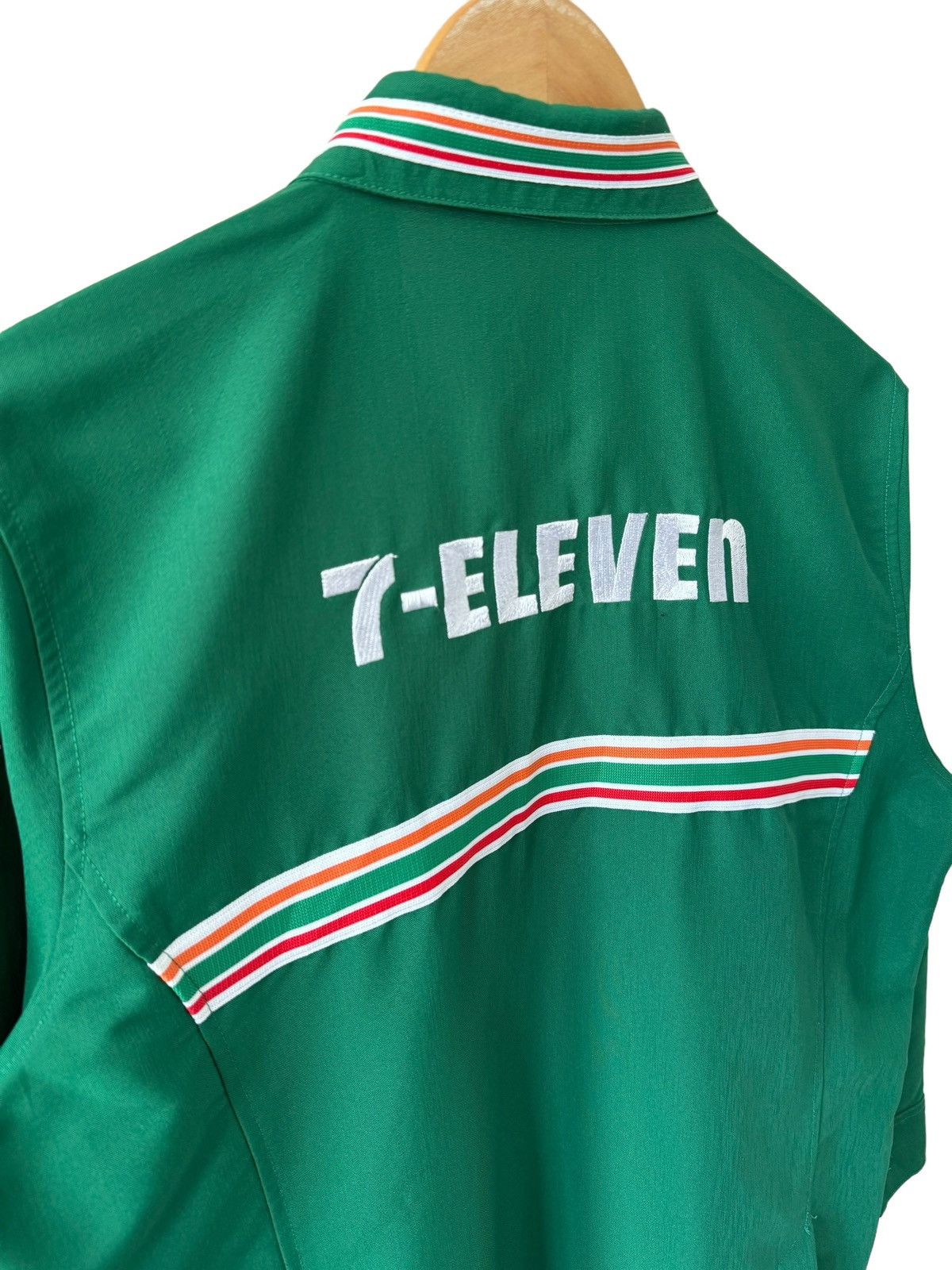 Japanese Brand Vintage 7-ELEVEN Uniform Shirt/Jacket Zip Up Size US M / EU 48-50 / 2 - 12 Thumbnail