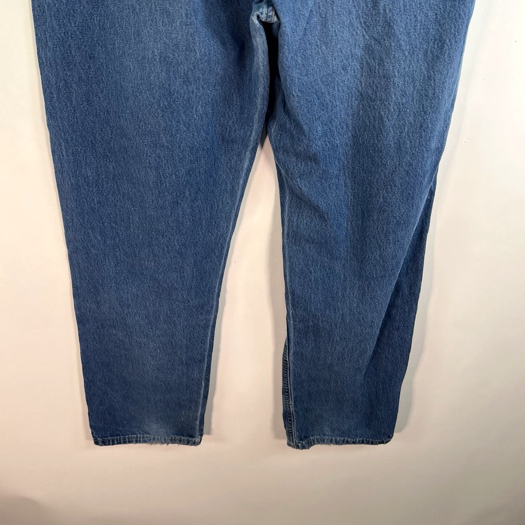 Carhartt VINTAGE Carhartt Men's Jeans Size 38 x 34 Relaxed Fit Straight Leg Blue Denim 90s Style Size US 38 / EU 54 - 7 Thumbnail
