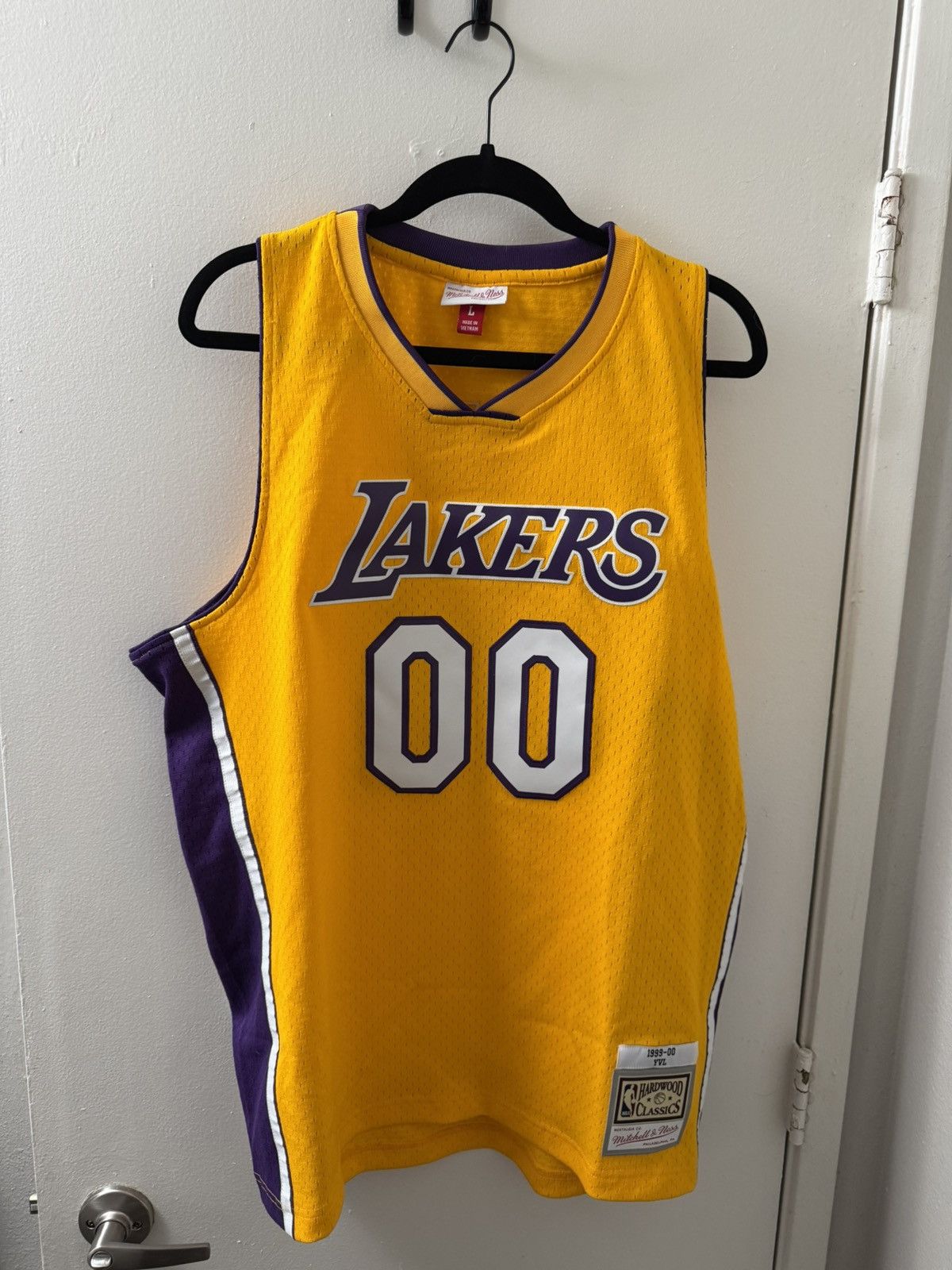 Playboi Carti NBA PLAYBOI CARTI X M&N JERSEY LOS ANGELES LAKERS 1999 Size US L / EU 52-54 / 3 - 1 Thumbnail