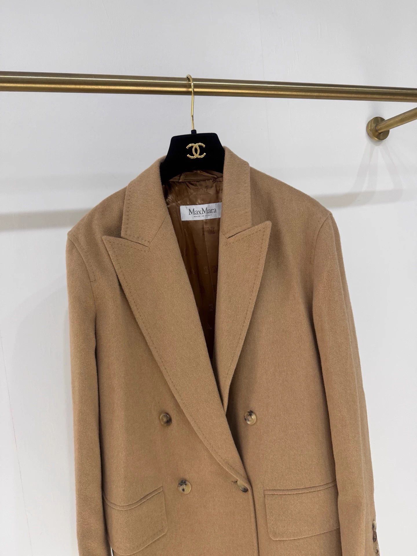 Max Mara MaxMara Olimpia camel double-breasted mid blazer Size L / US 10 / IT 46 - 2 Thumbnail