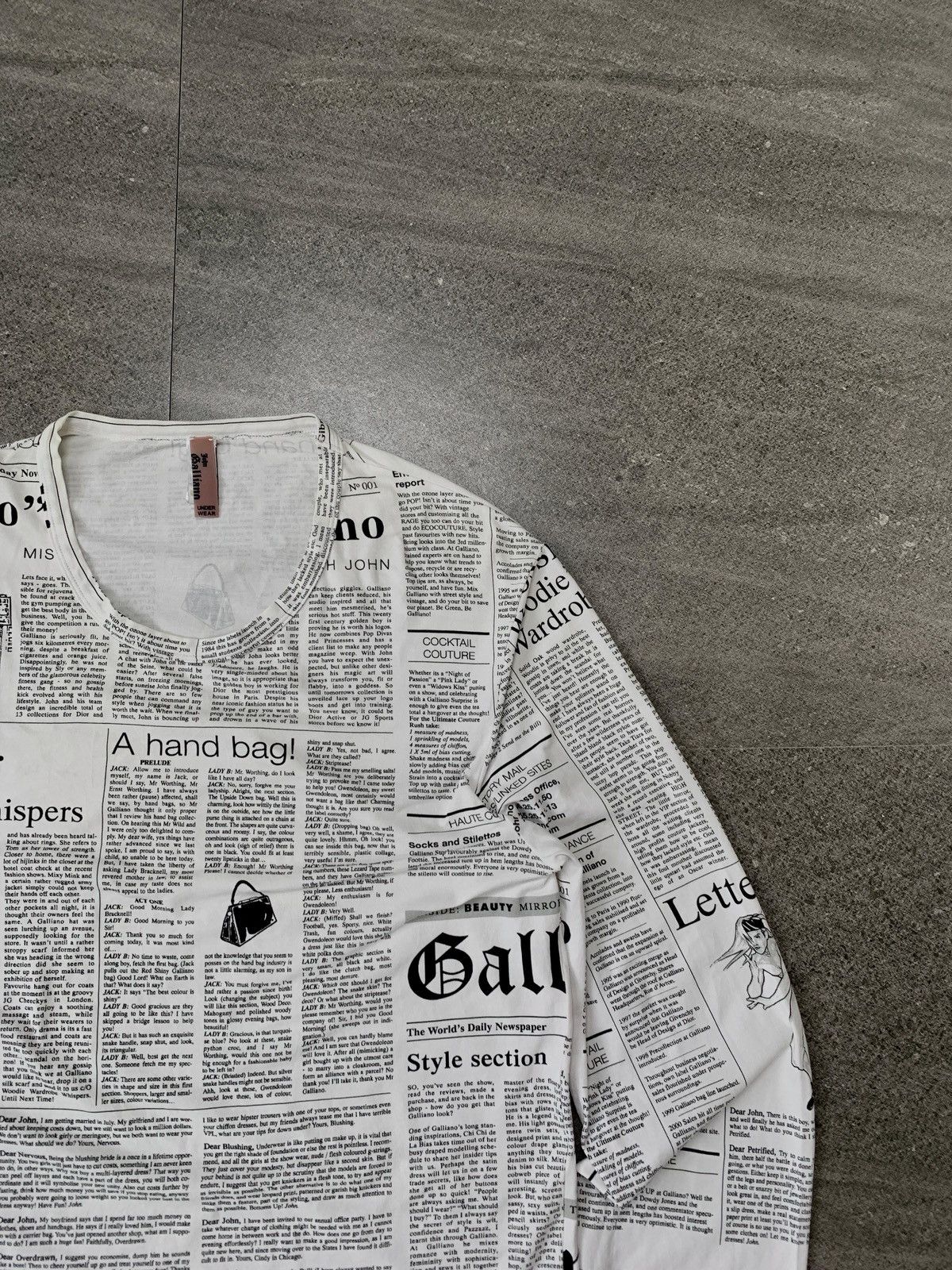 John Galliano FREE TAX! 2000s Gazzete Newspaper Ls tee Size US M / EU 48-50 / 2 - 3 Thumbnail