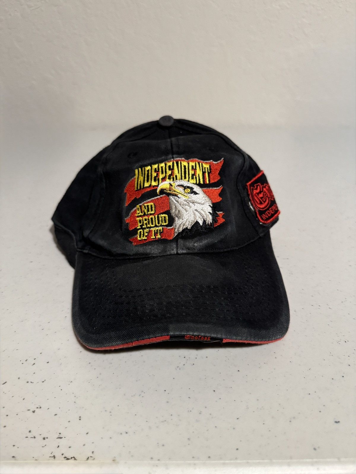 Other Black and red leather snapback hat Size ONE SIZE - 1 Thumbnail