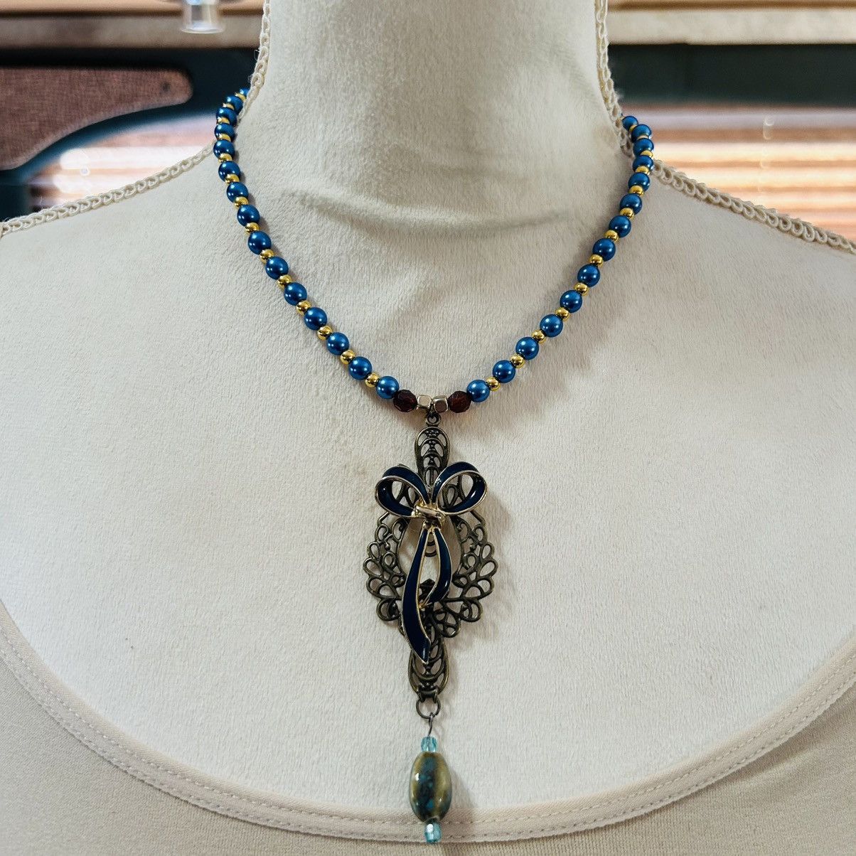 Handmade Handcrafted Czech glass pearl filigree bow pendant necklace Size ONE SIZE - 2 Thumbnail