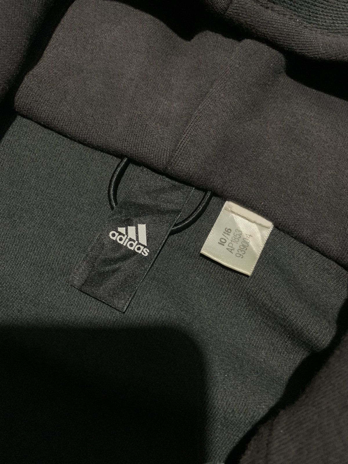 Adidas Vtg worn Adidas real madrid ZNE balaclava hoodie jacket Size US M / EU 48-50 / 2 - 12 Thumbnail