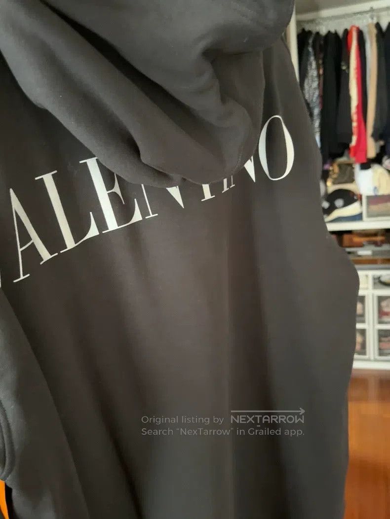 Valentino Valentino Sweatshirt Size S / US 4 / IT 40 - 1 Thumbnail