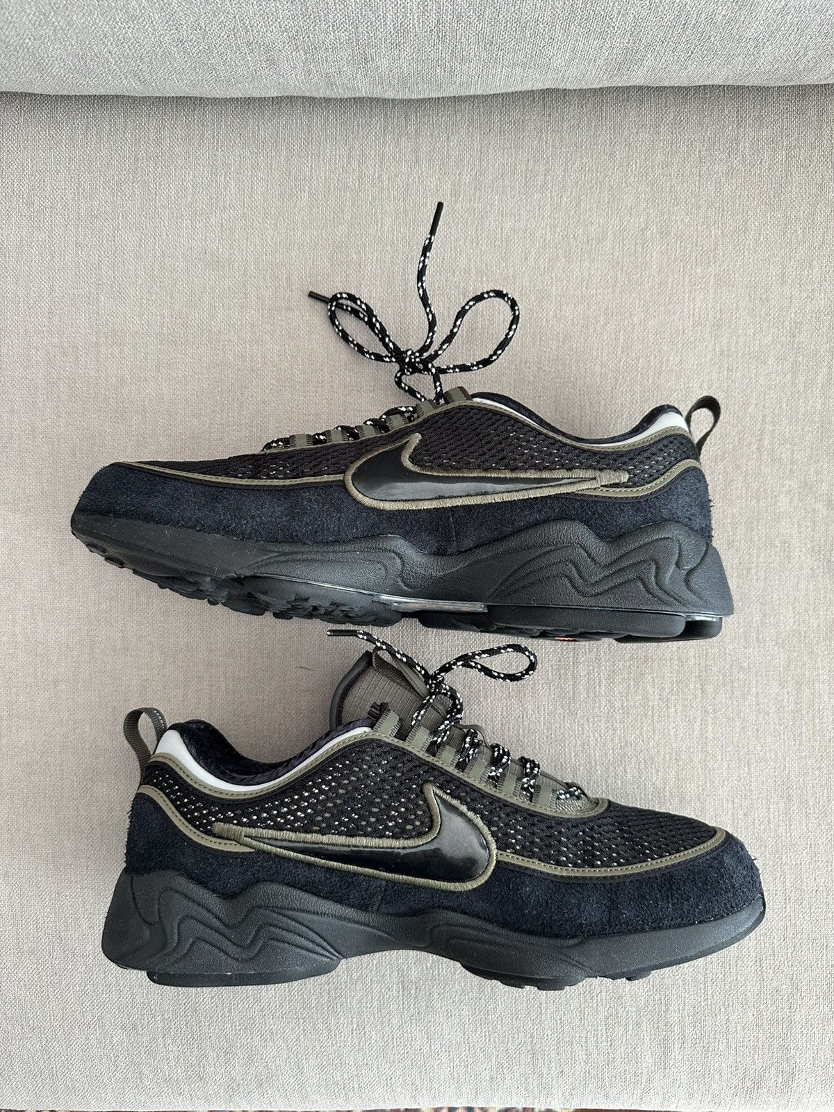 Nike × Undefeated Nike Air Zoom Spiridon Undefeated Cargo Khaki Size US 9.5 / EU 42-43 - 6 Thumbnail